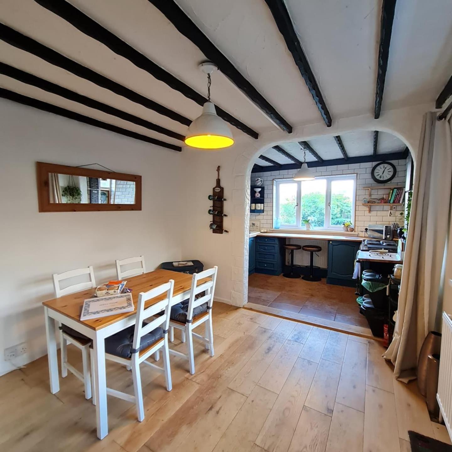 Two-Bedroom House - Photo 7