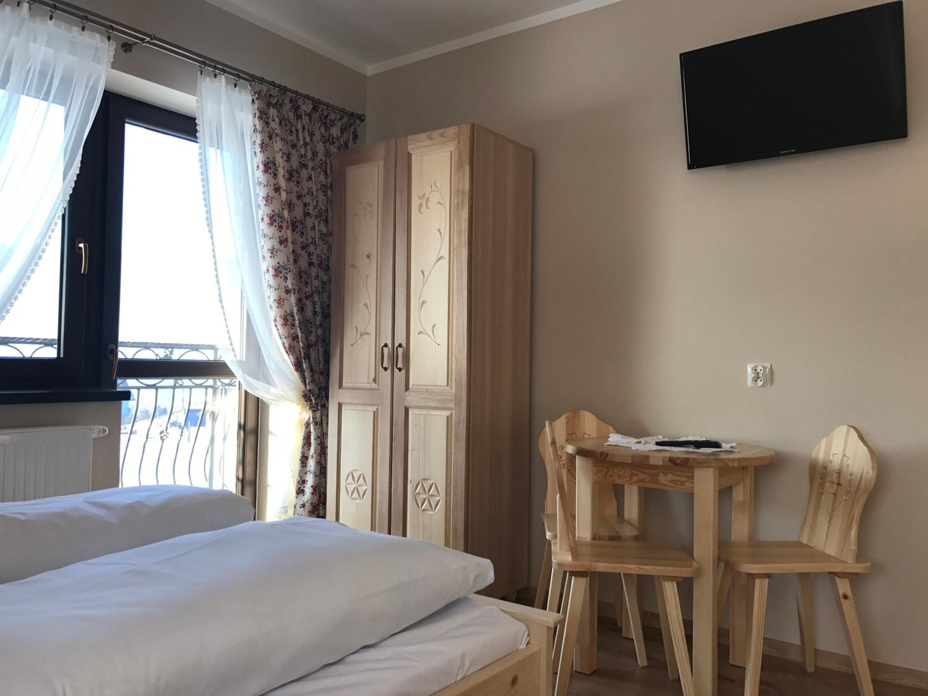 Triple Room with Balcony - Photo 1