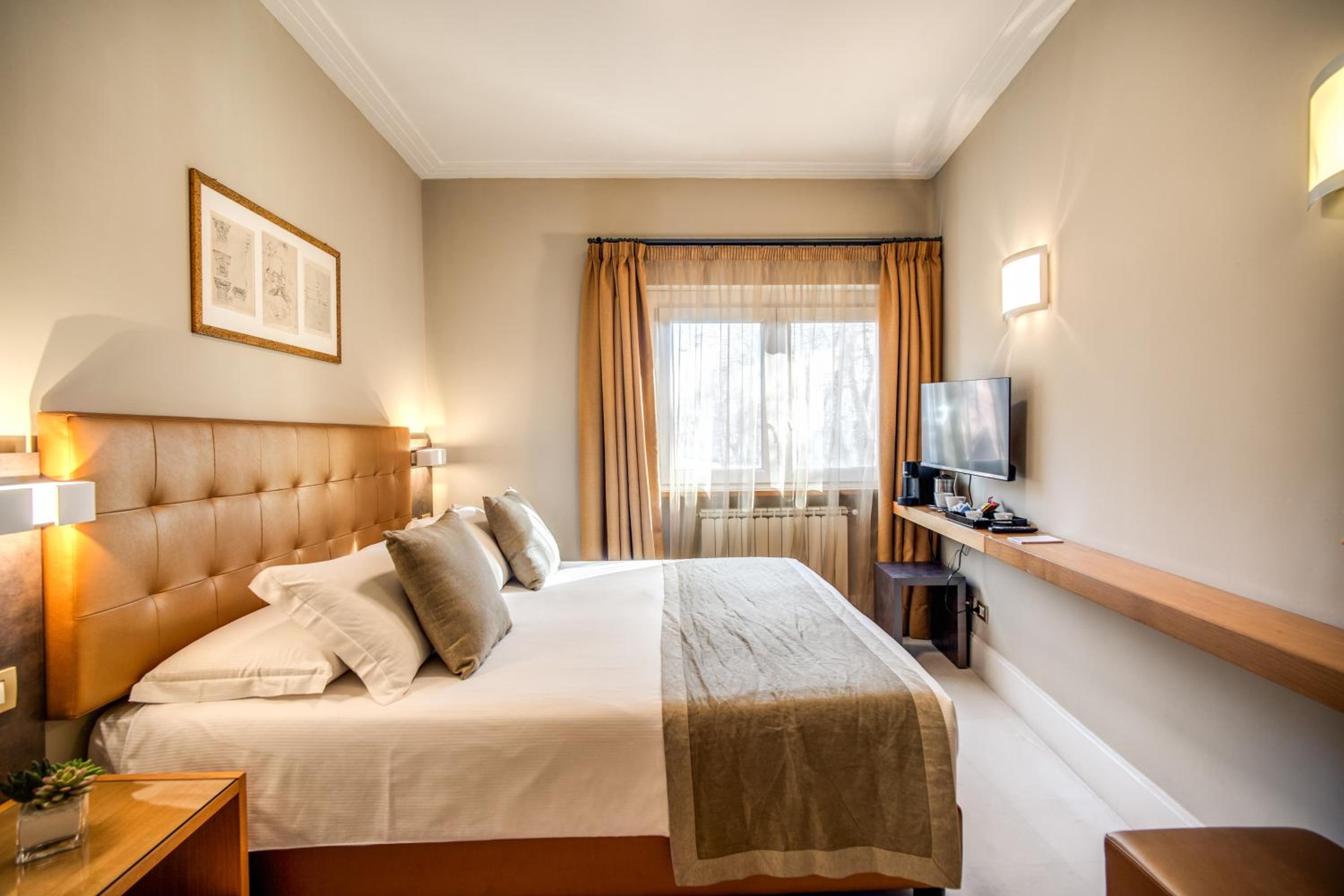 Double or Twin Room photo 2