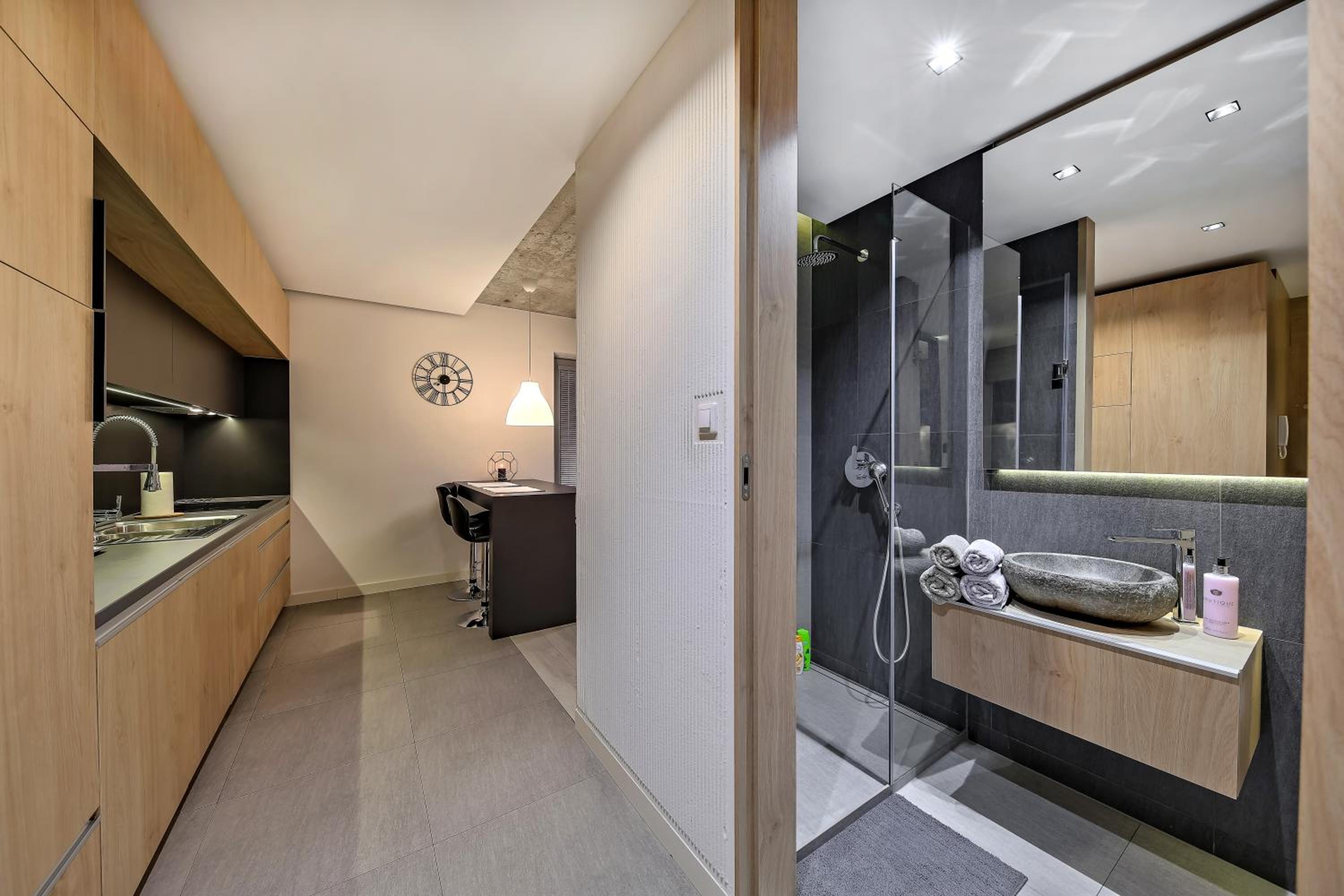 Superior Apartment - Photo 8