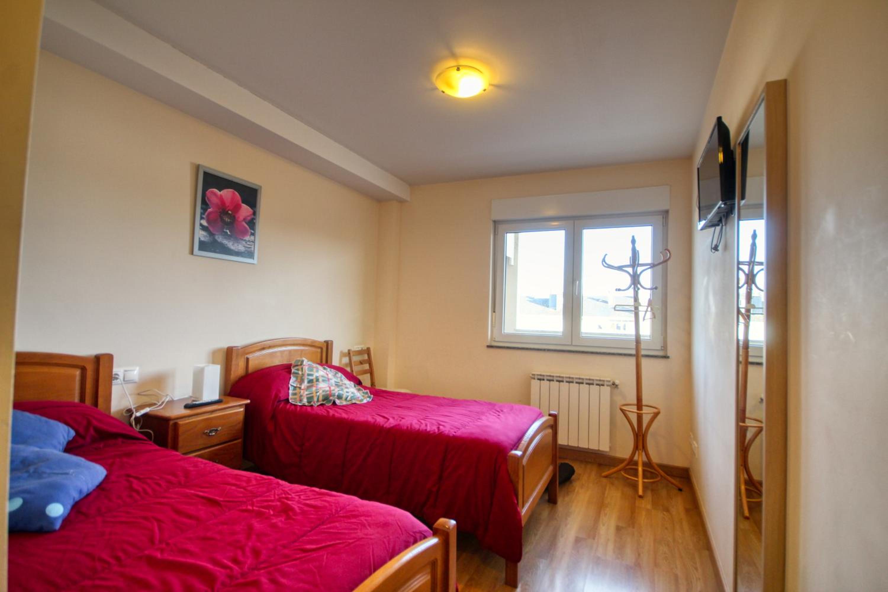 Double Room with Private Bathroom - Photo 1