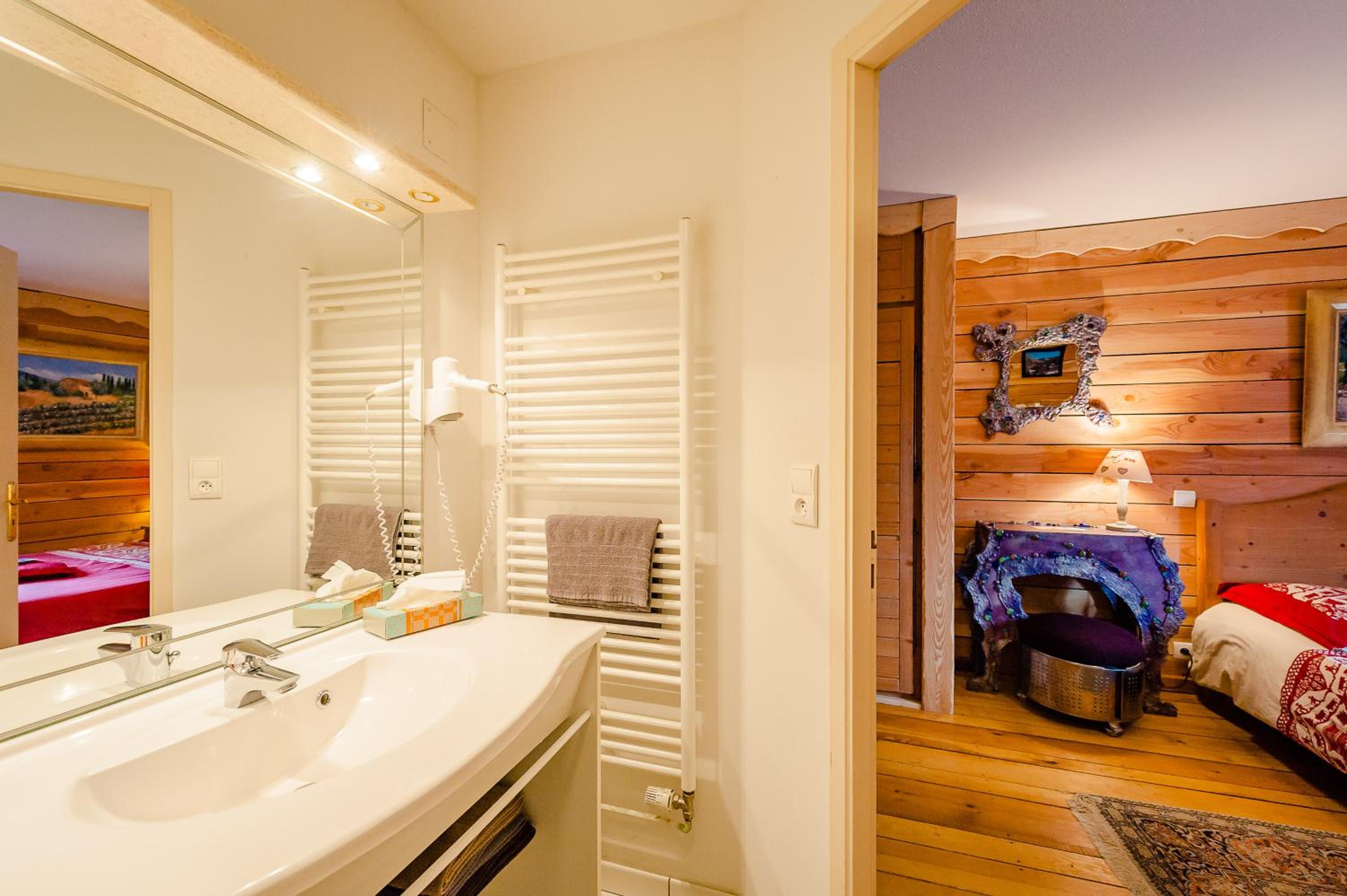 Small Double Room photo 2