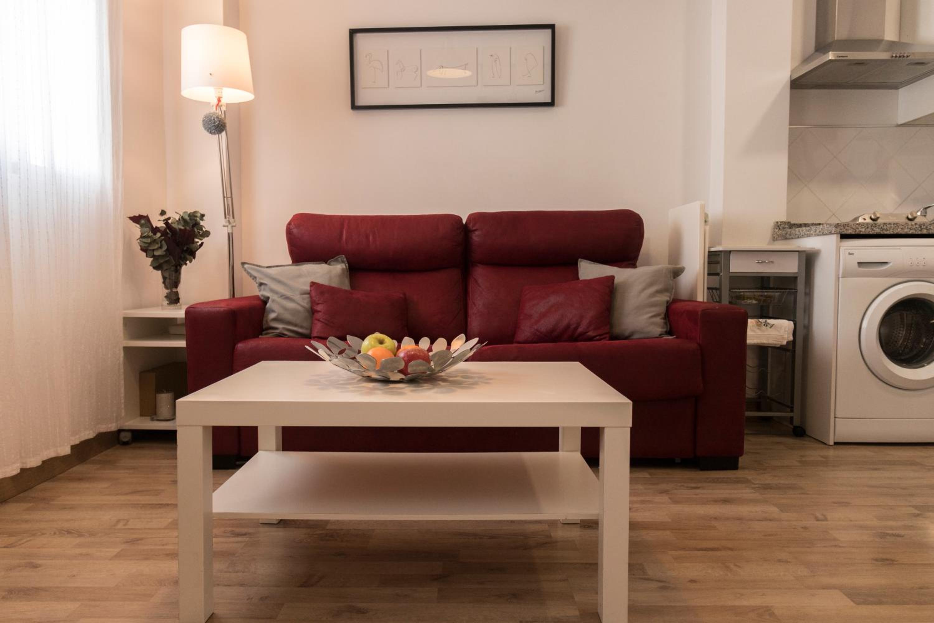 One-Bedroom Apartment - Photo 41