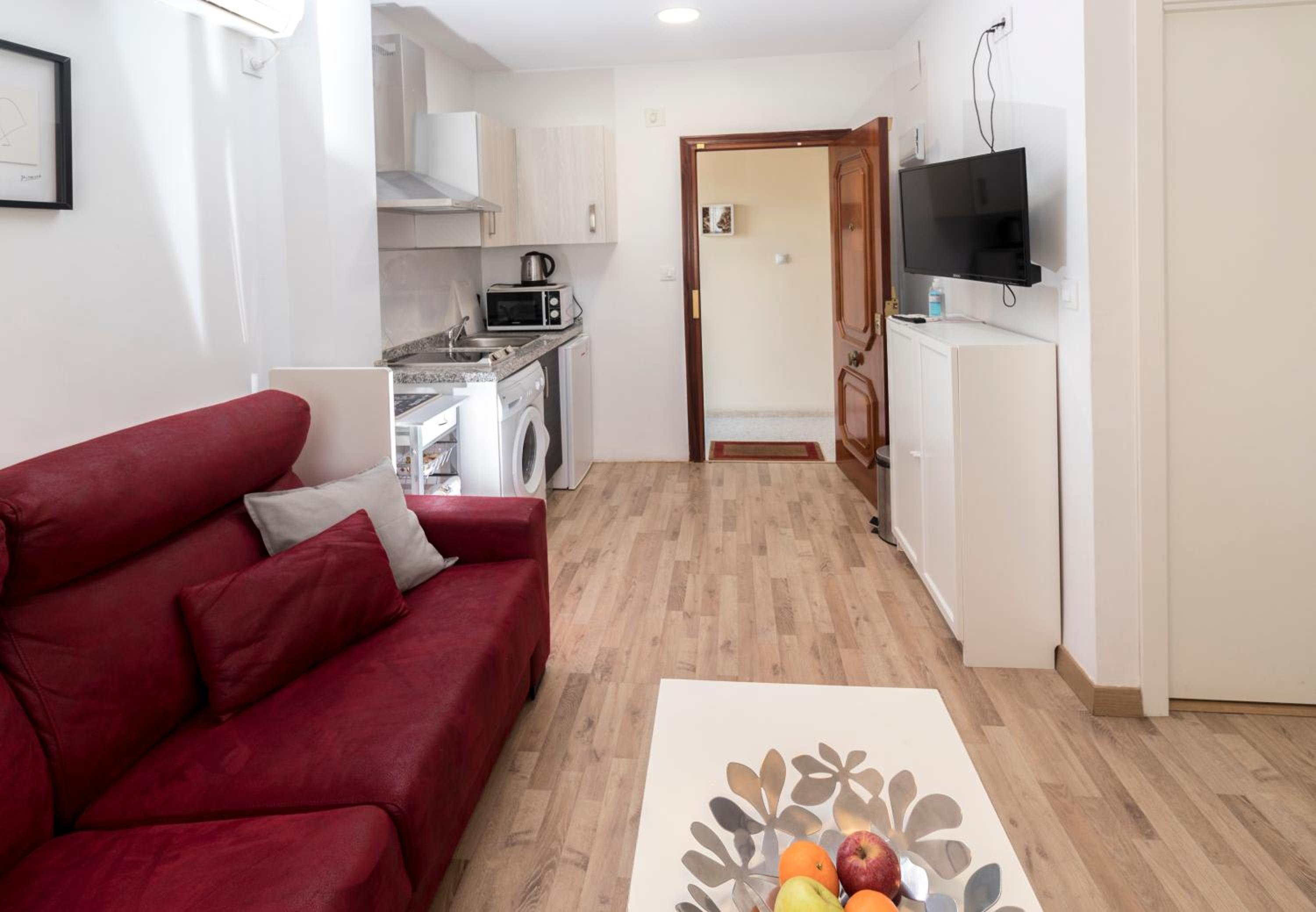 One-Bedroom Apartment - Photo 10