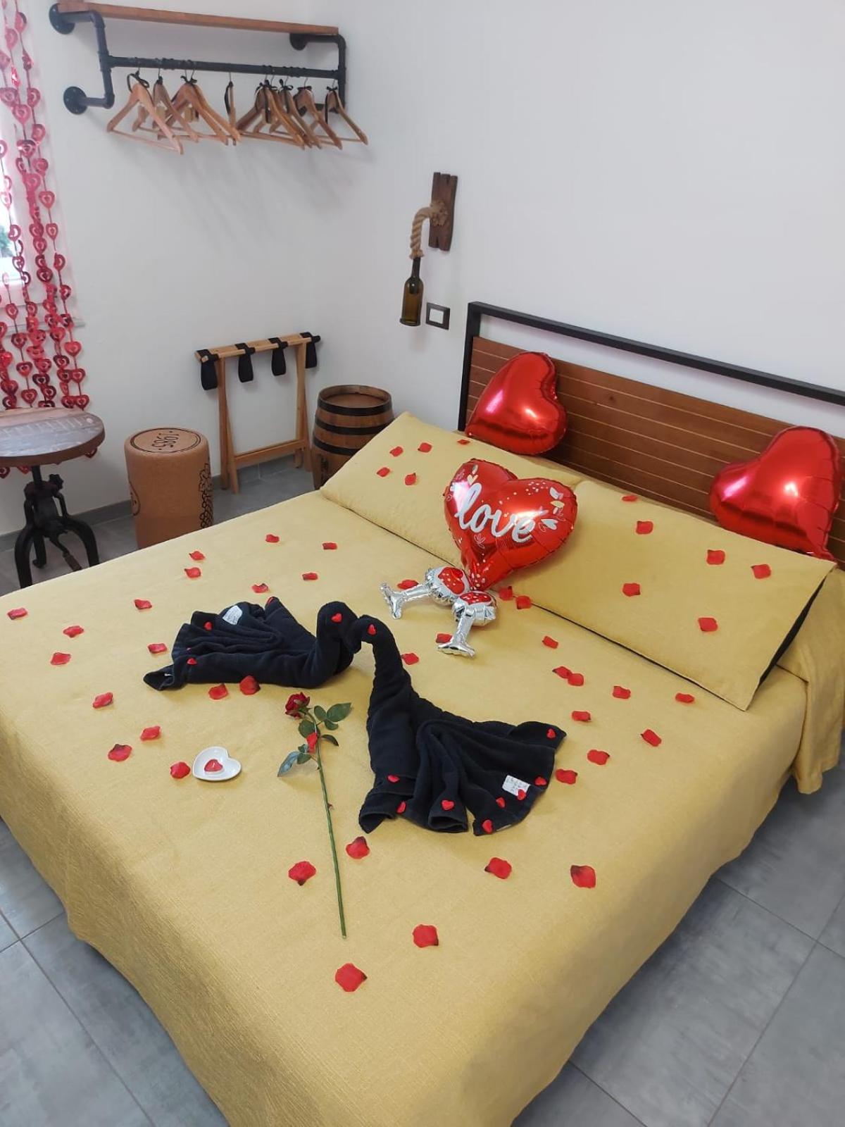 Deluxe Double Room with Sea View - Photo 5