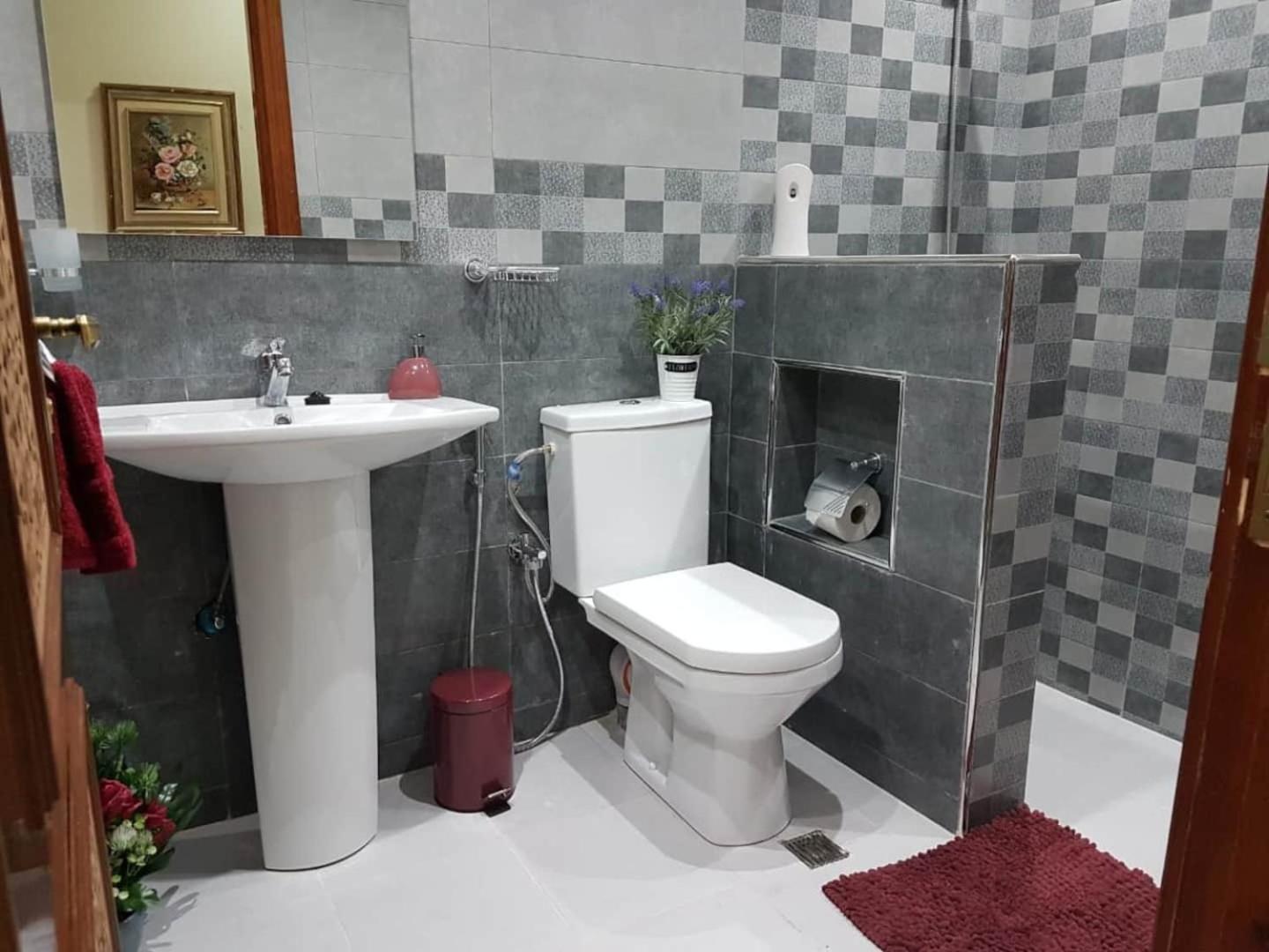 Two-Bedroom Apartment - Photo 20