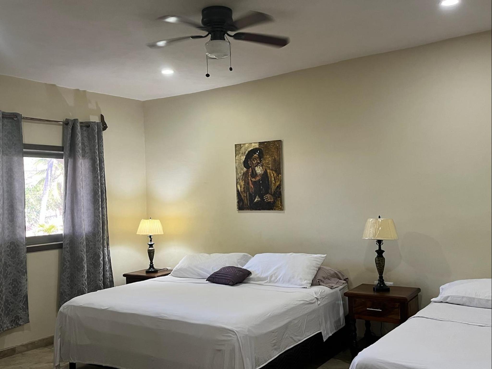 One-Bedroom Apartment - Photo 8
