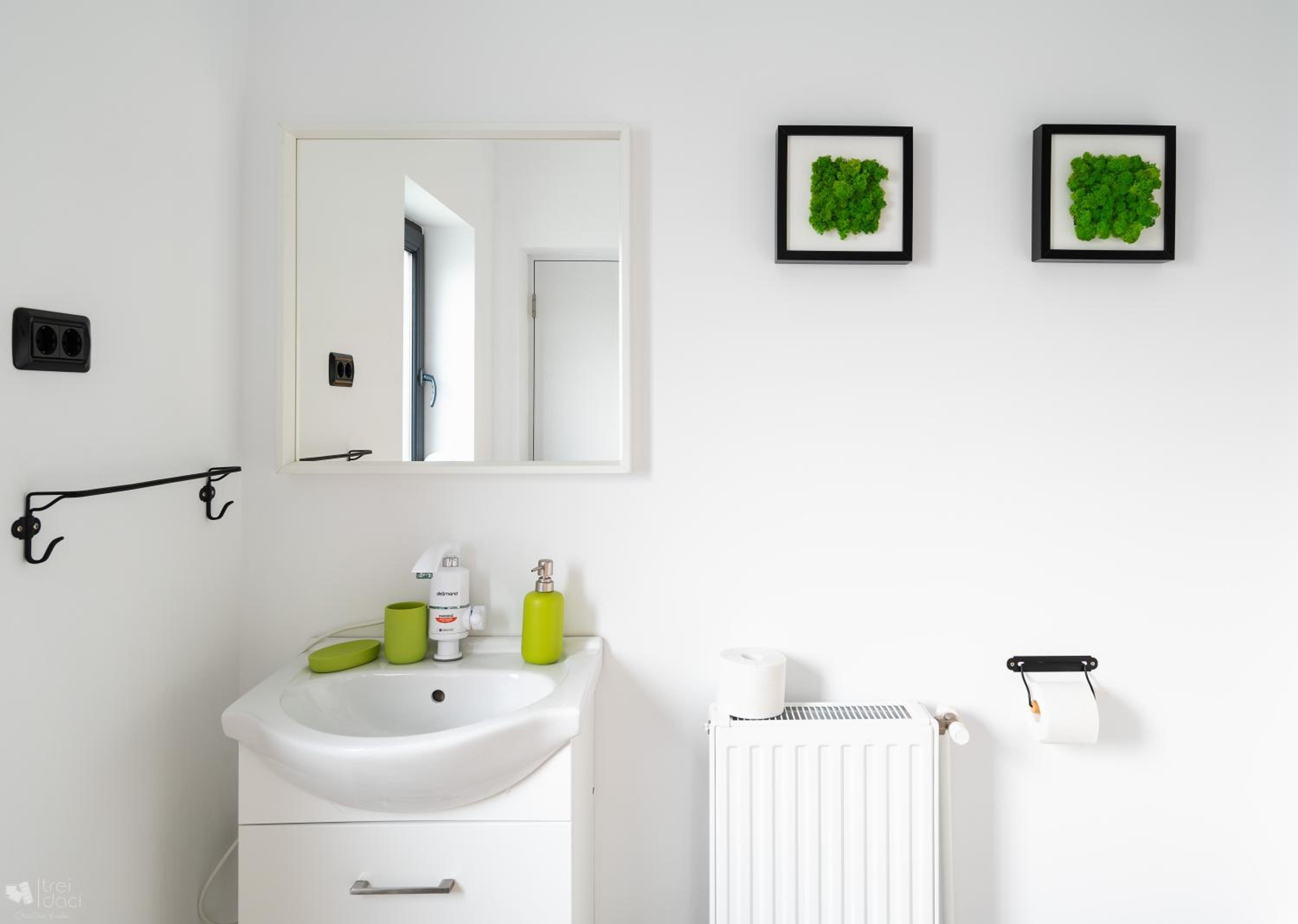 Double Room - Photo 8