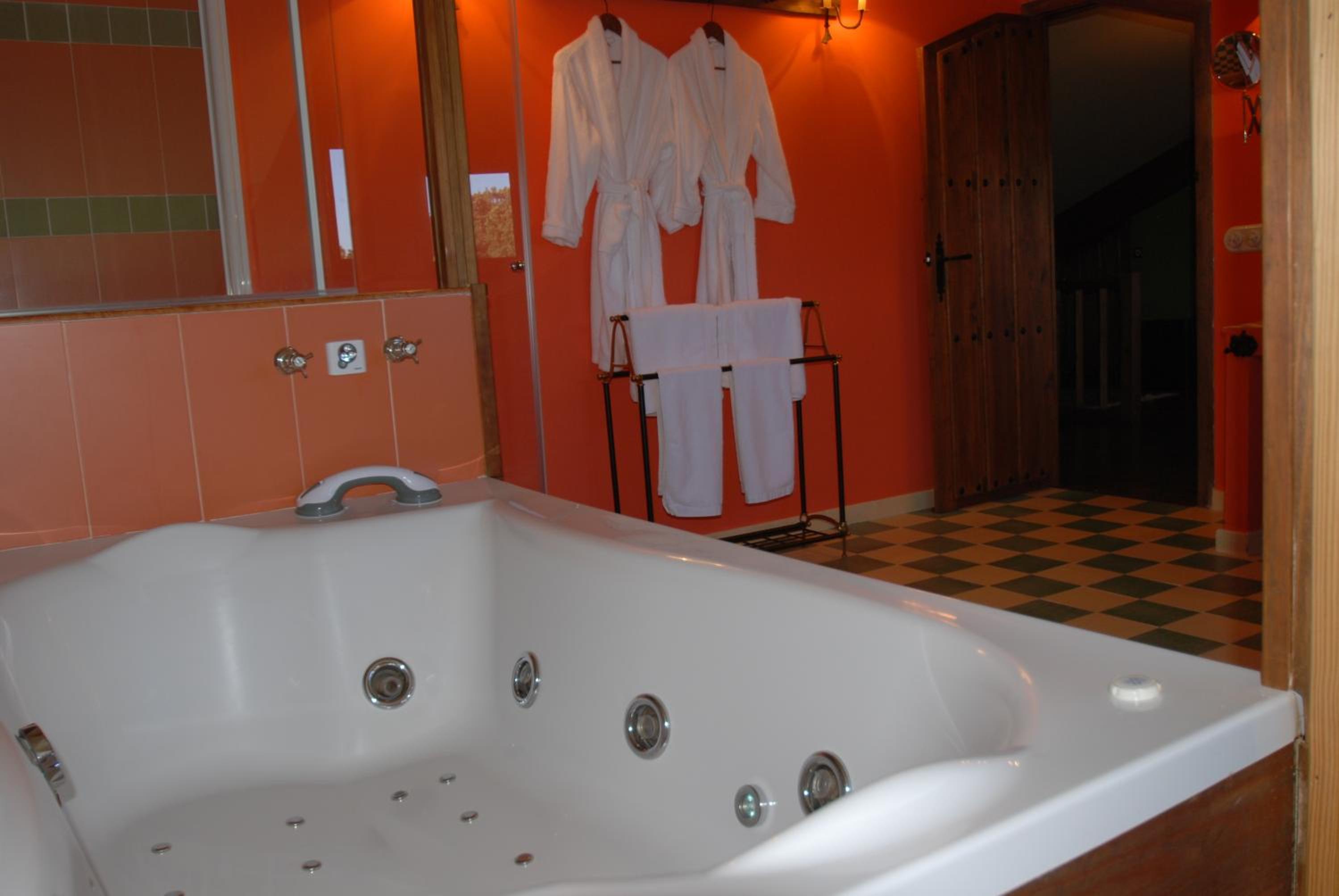 Superior Two-Bedroom Suite photo 2