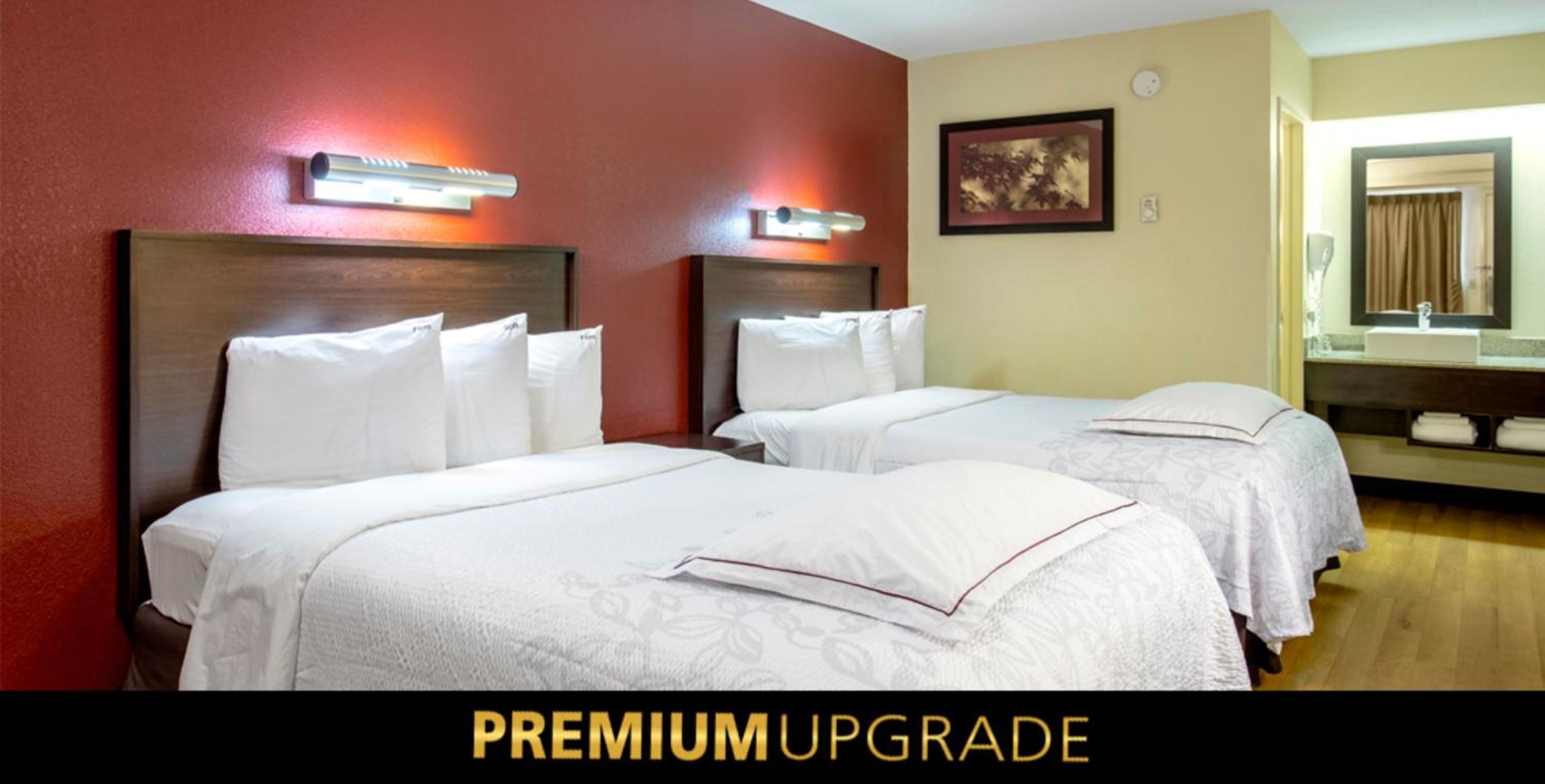  Premium Room with Two Double Beds Smoke Free (Upgraded Bedding & Snack) - Photo 7