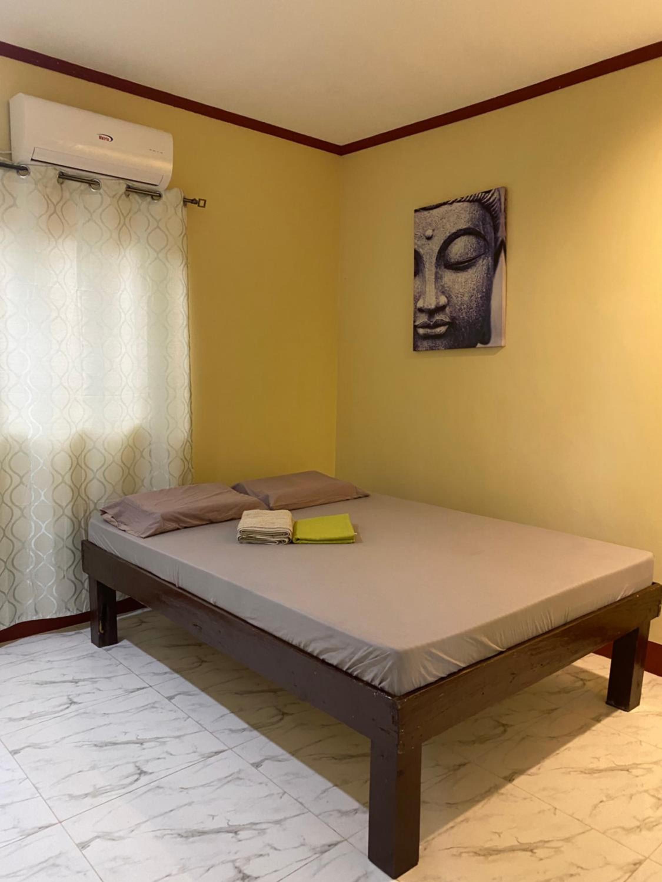 Queen Room with Garden View photo 3