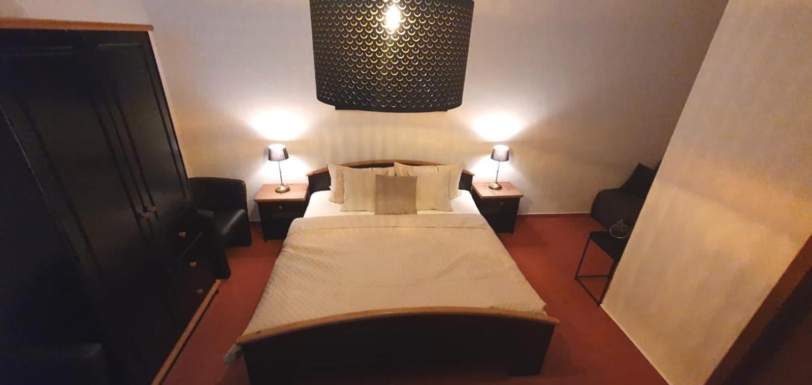 Double Room - Photo 7