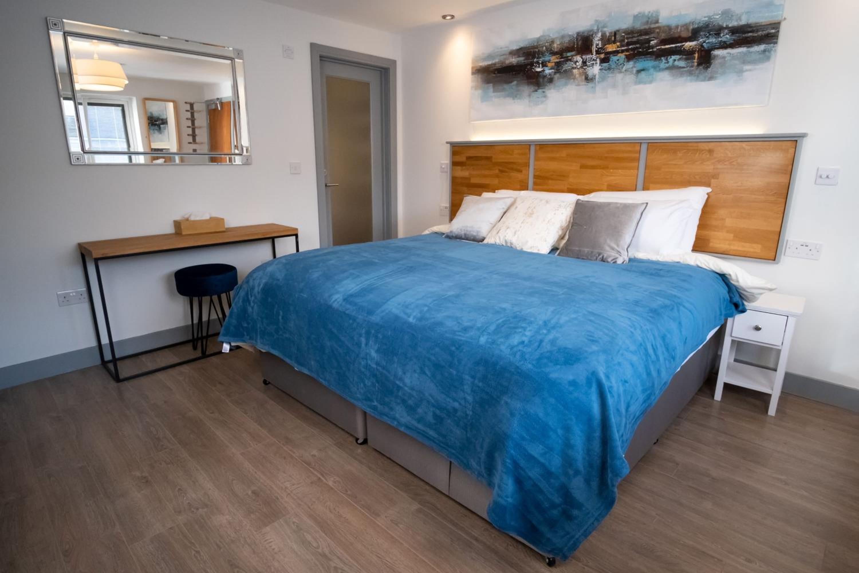 Deluxe Double or Twin Room - Photo 7