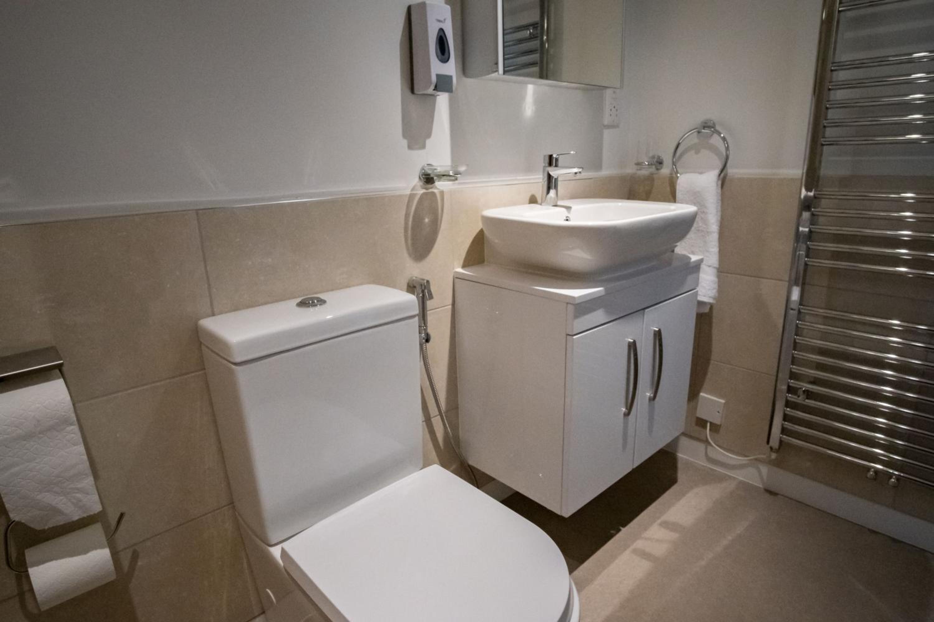 Deluxe Double or Twin Room - Photo 4