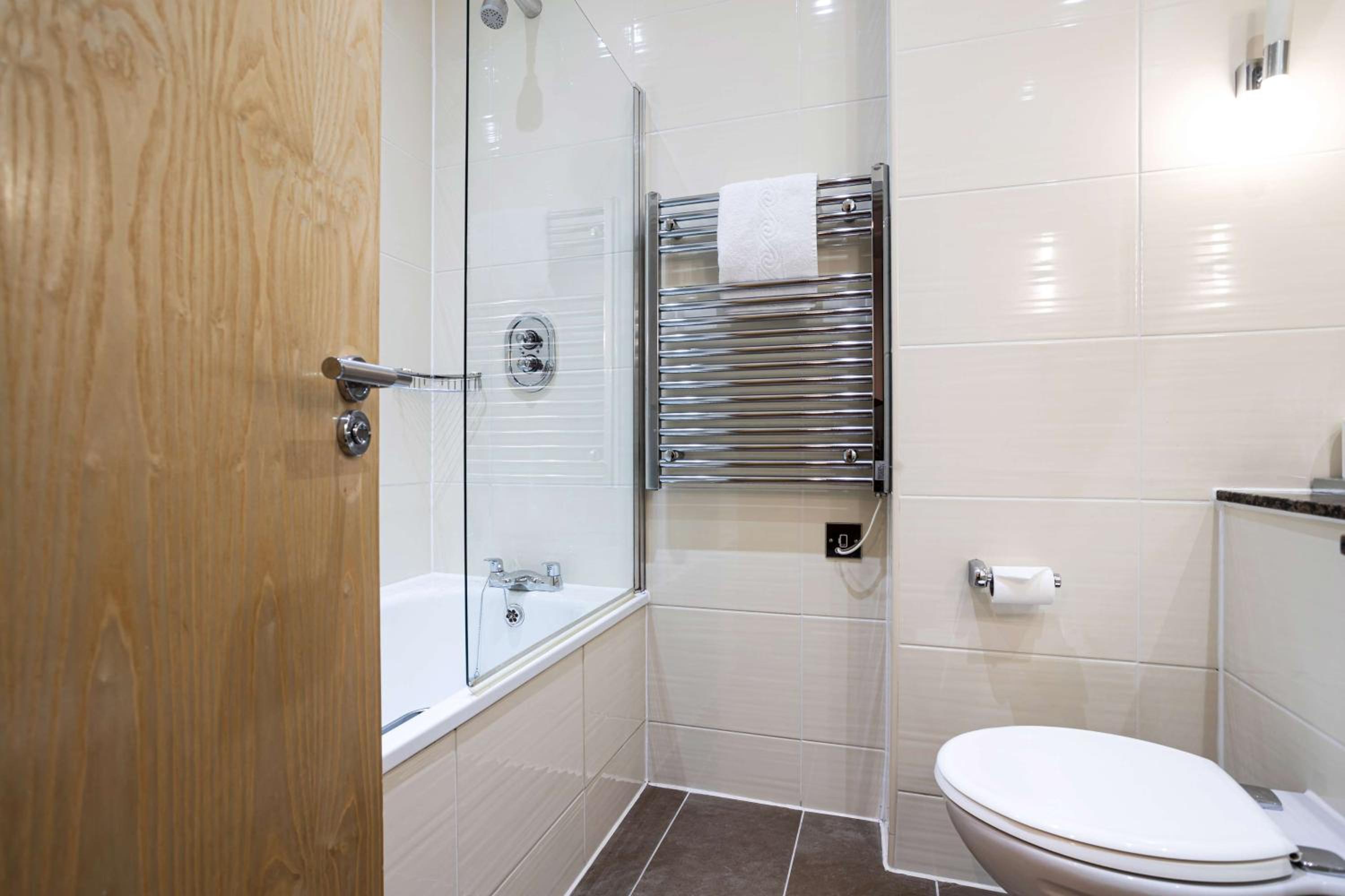 Standard Twin Room - Non-Smoking - Photo 2