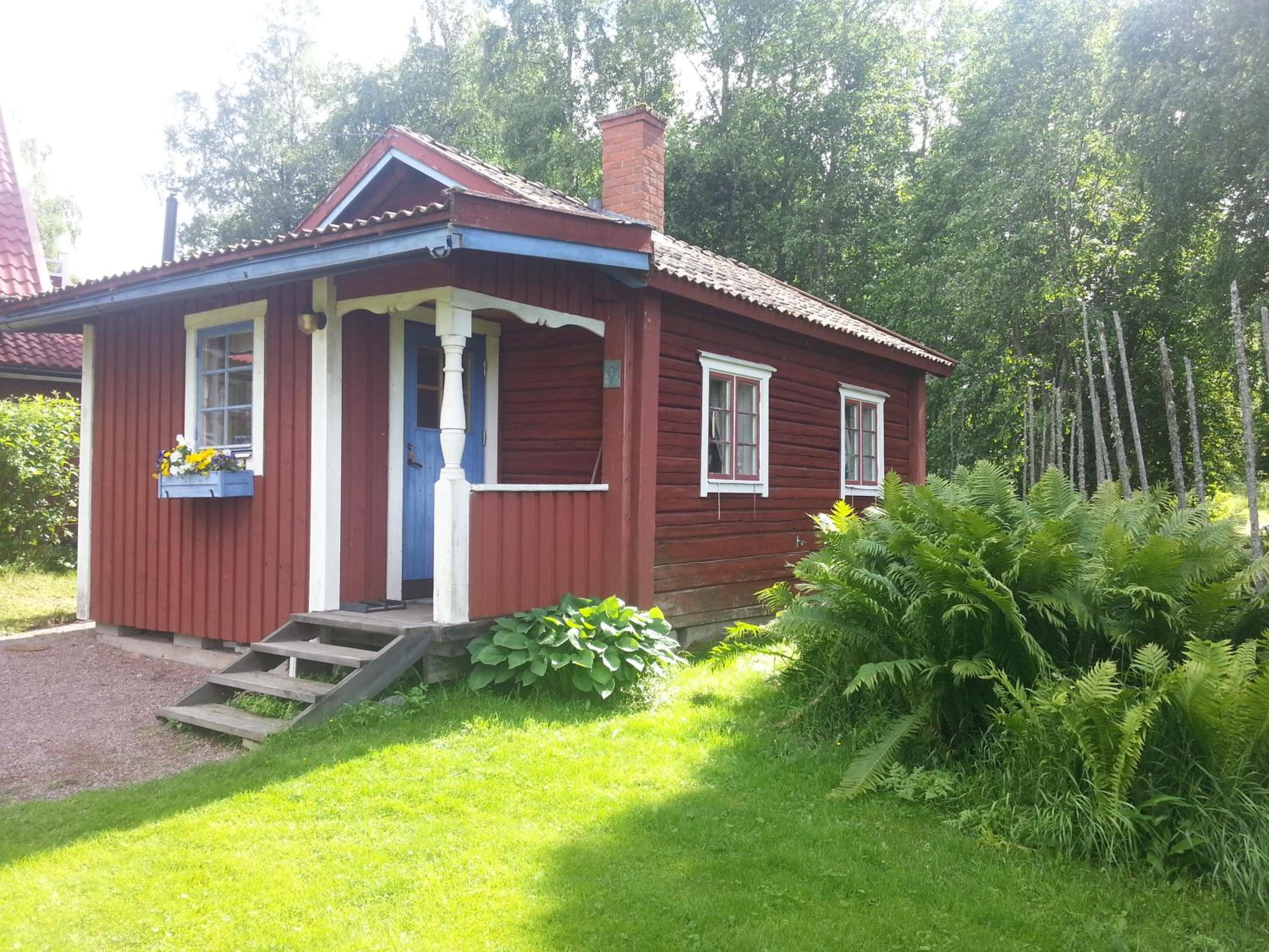 Cottage with Private Toilet photo 2