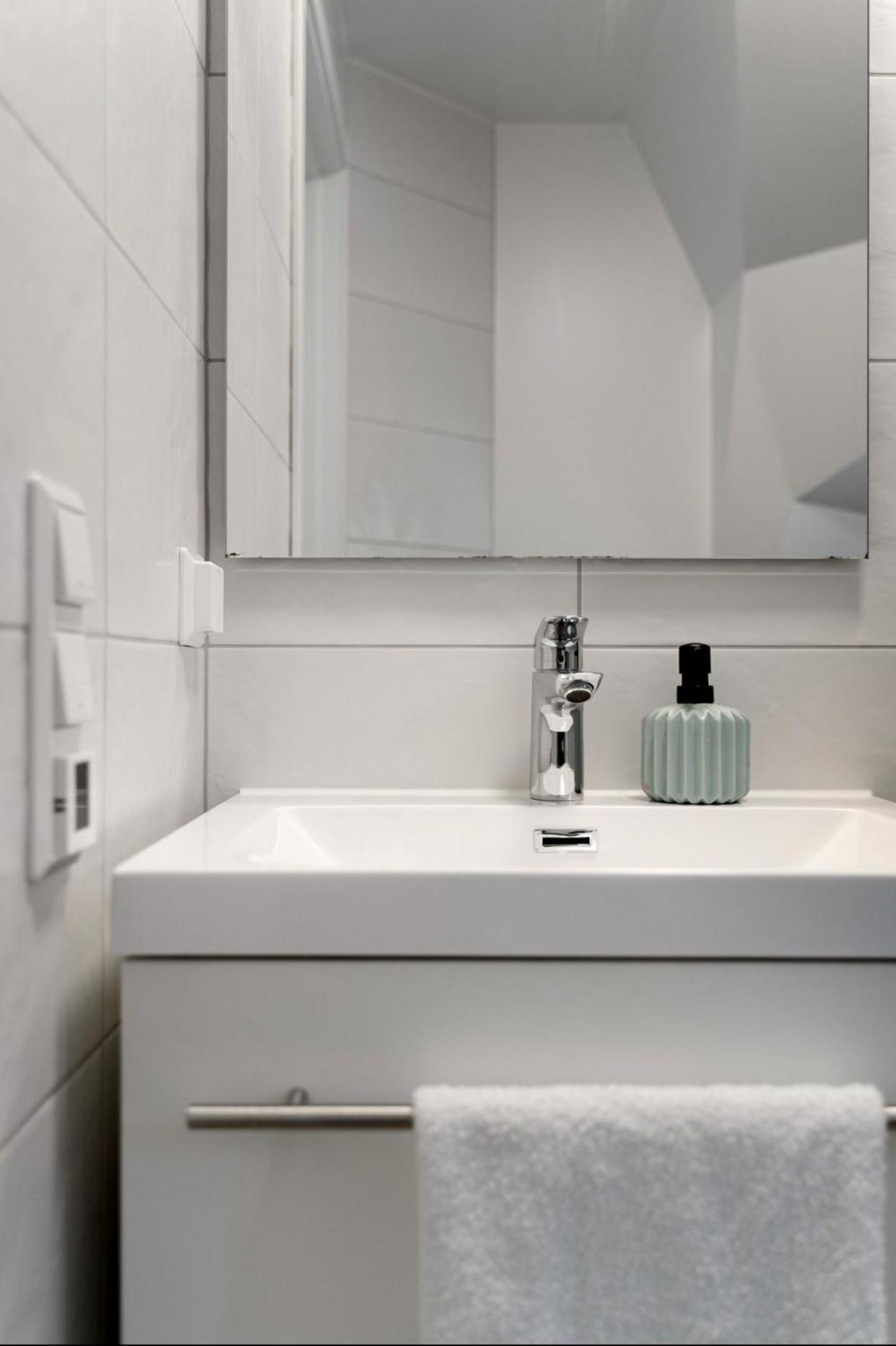 Two-Bedroom Apartment - Photo 17