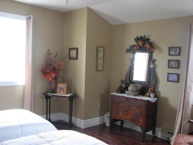 Twin Room with Shared Bathroom photo 1