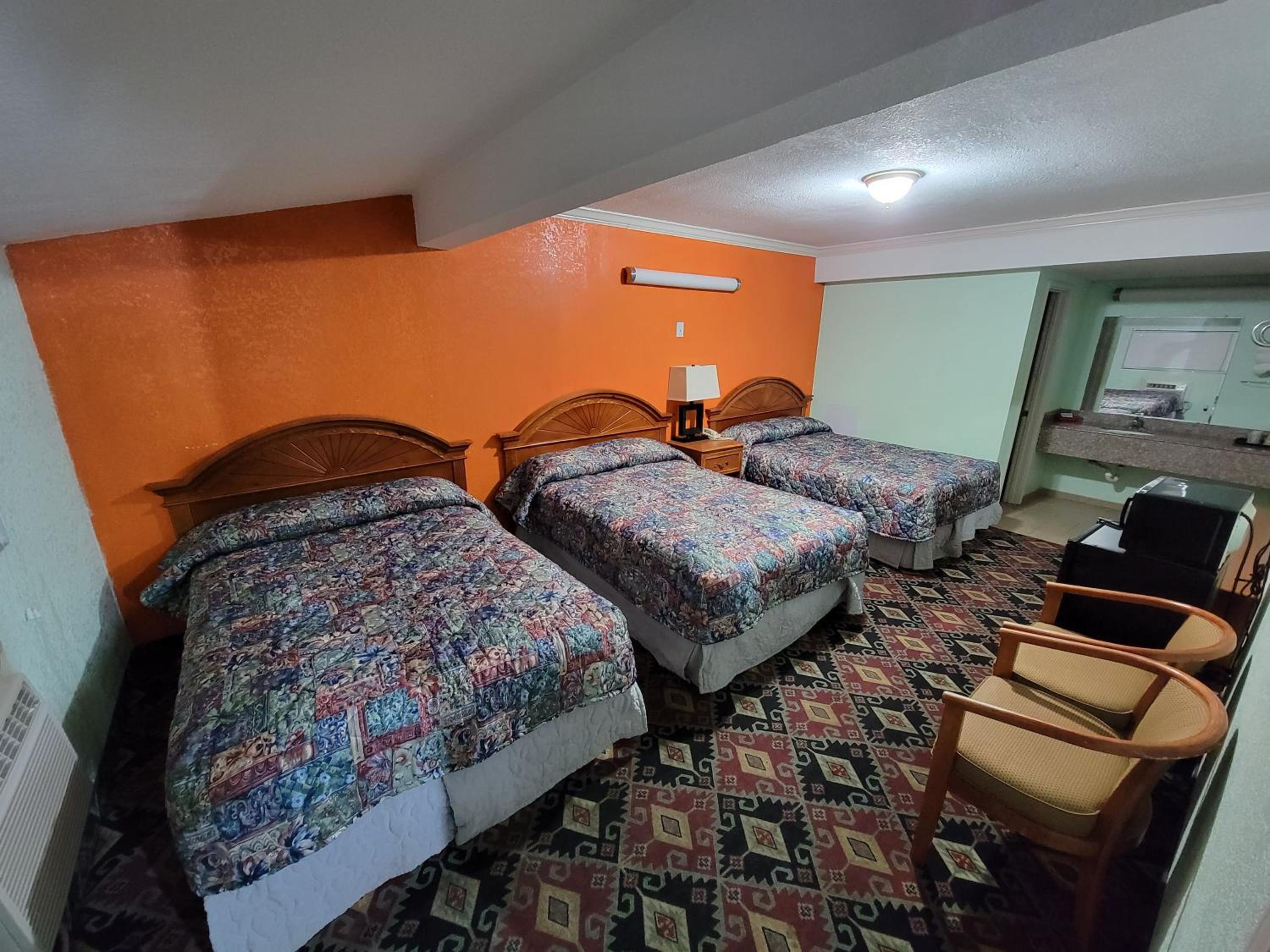 Basic Triple Room