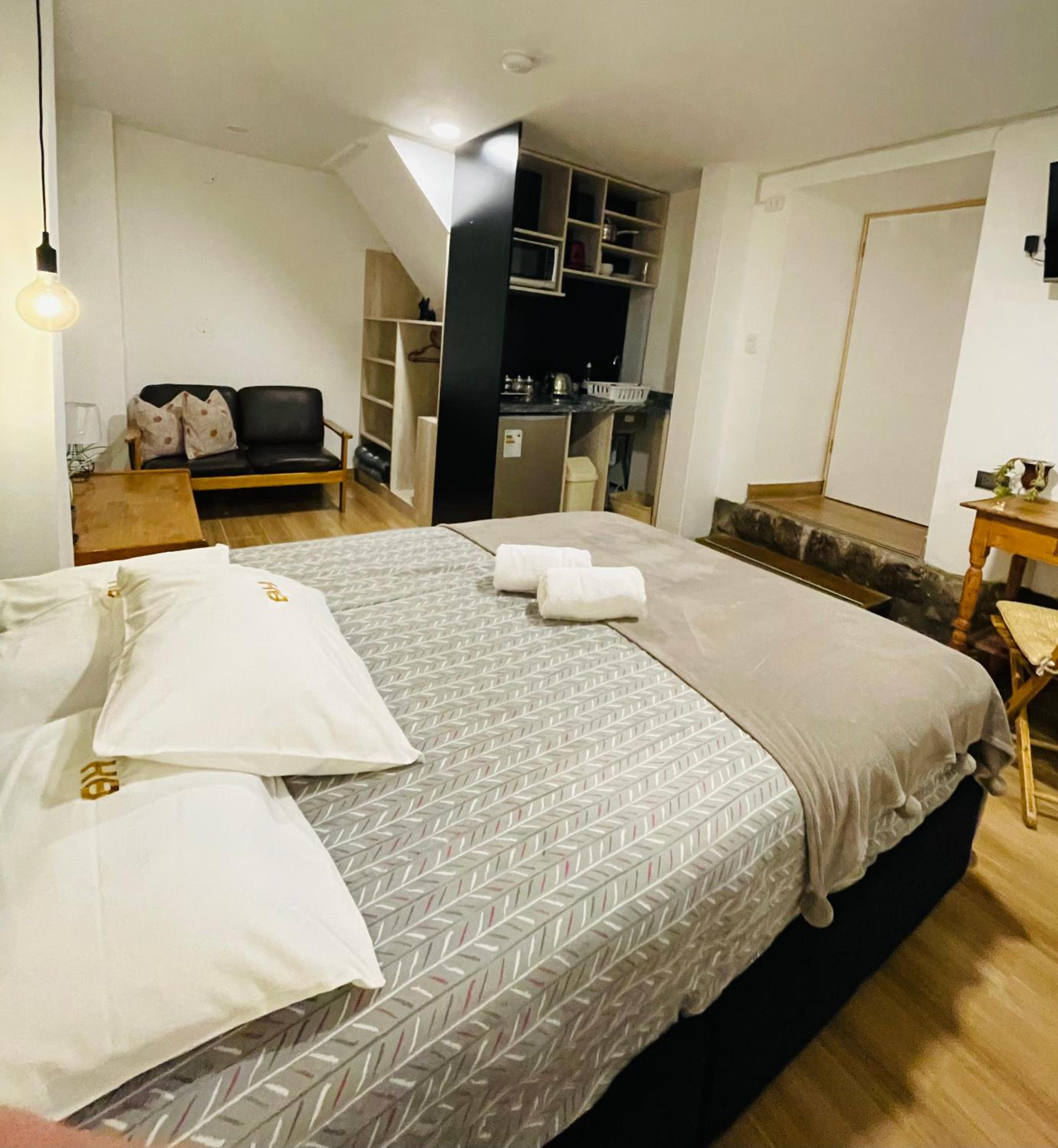 Double Room with Private External Bathroom photo 1