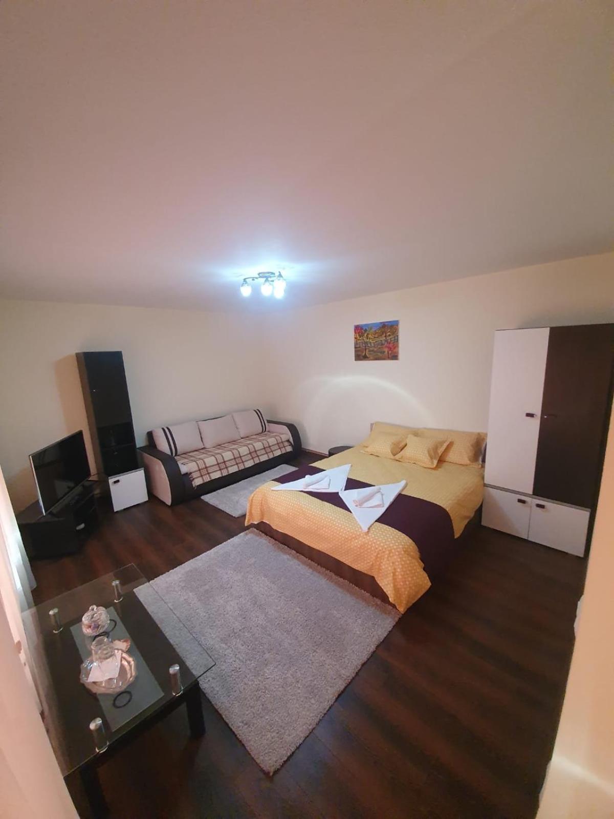 Double Room - Photo 3