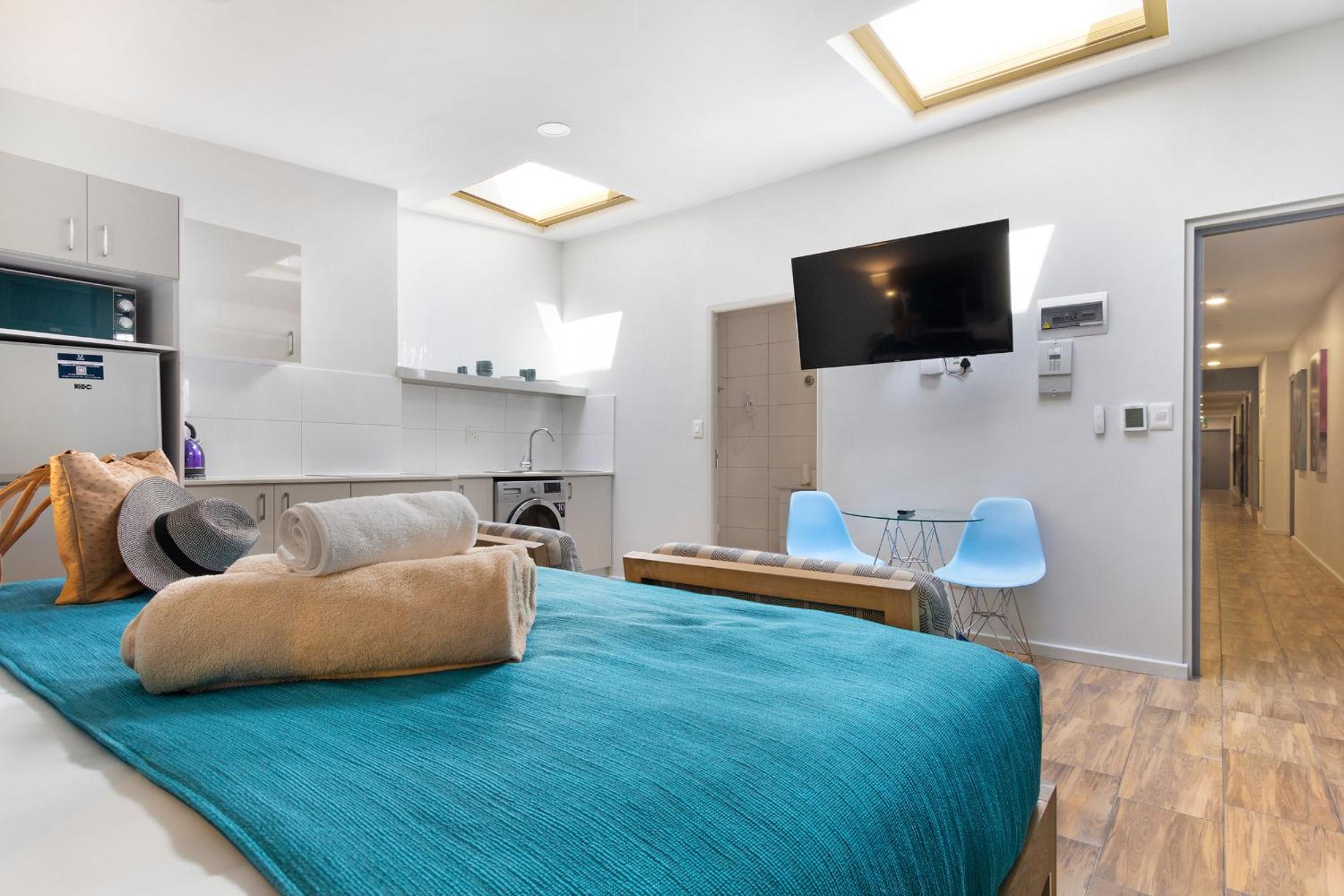 Loft - Photo 1