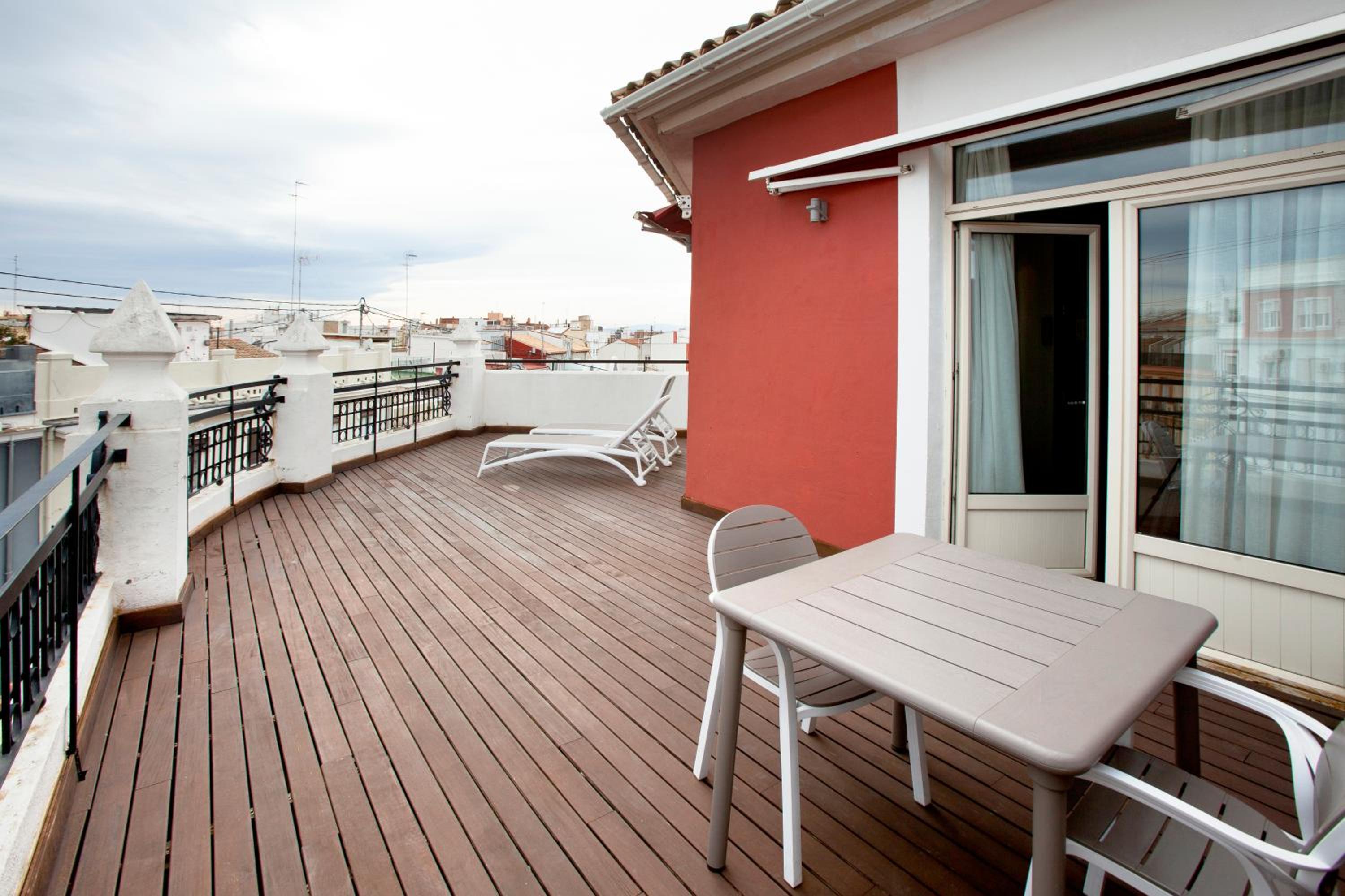 Double Room with Terrace - Photo 9
