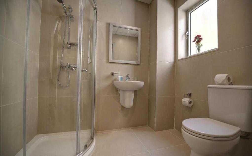 Quadruple Room with Sea View - Photo 2