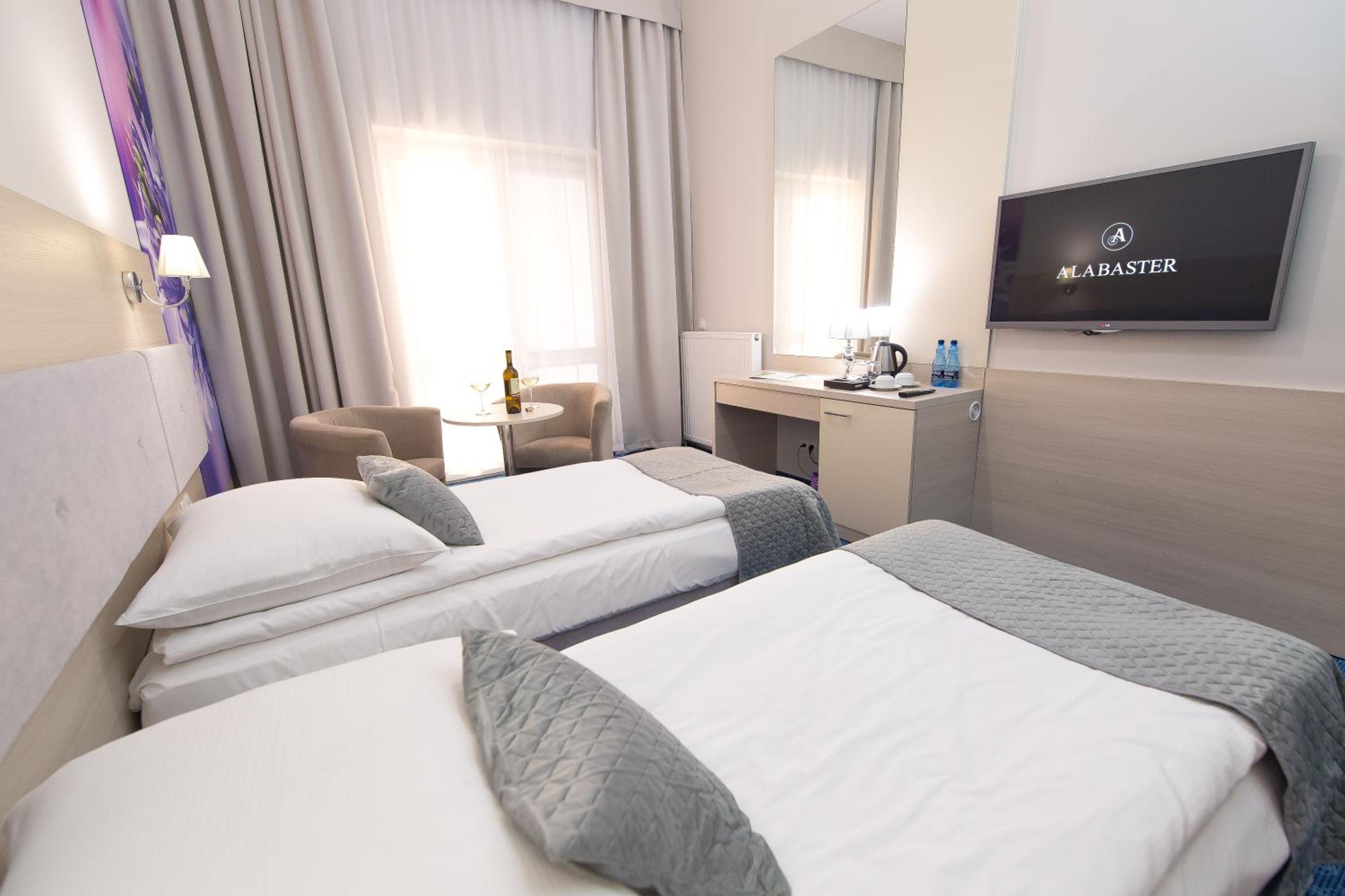 Twin Room - Photo 3