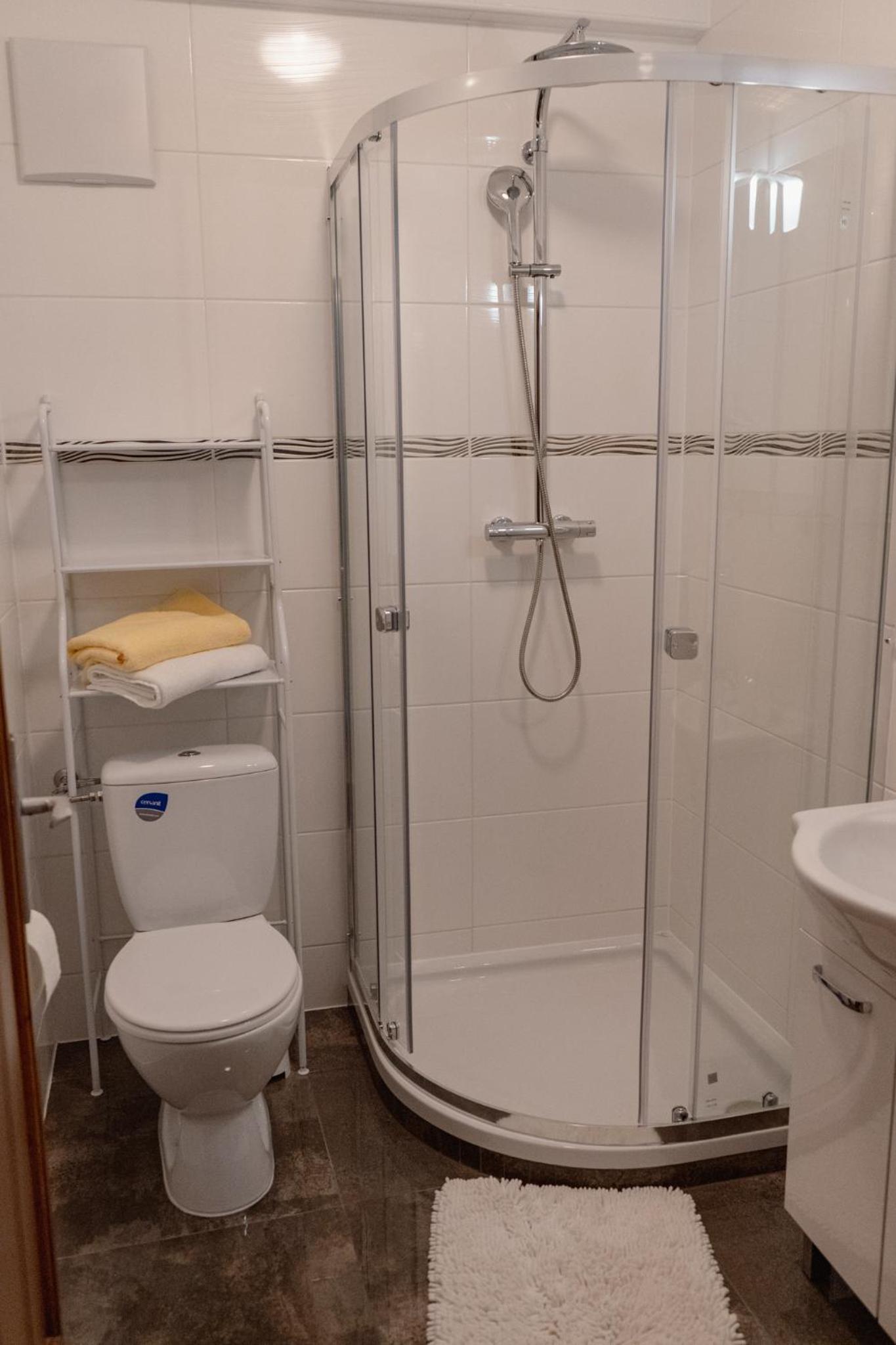 One-Bedroom Apartment - Photo 13