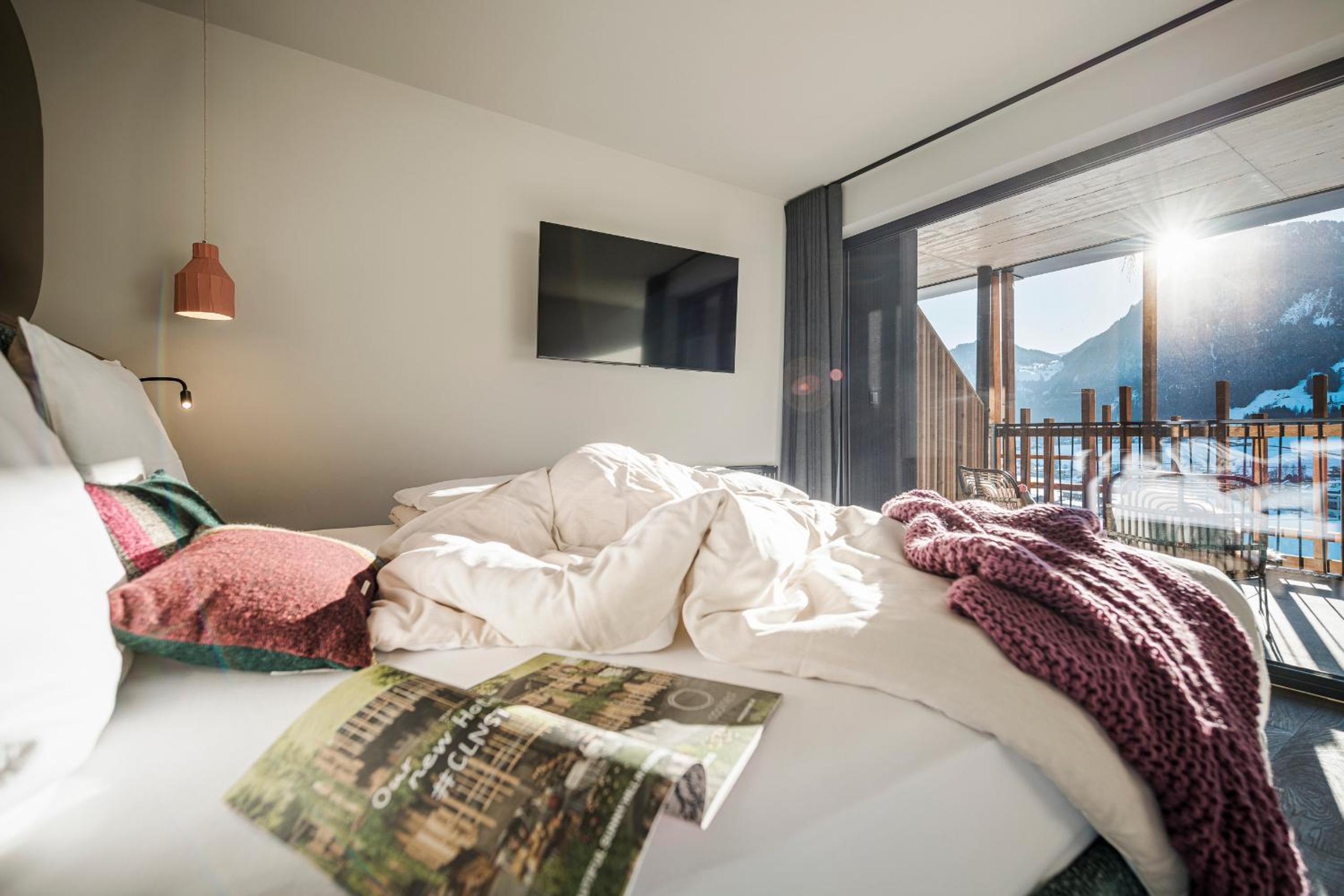 Deluxe King Suite - Photo 6