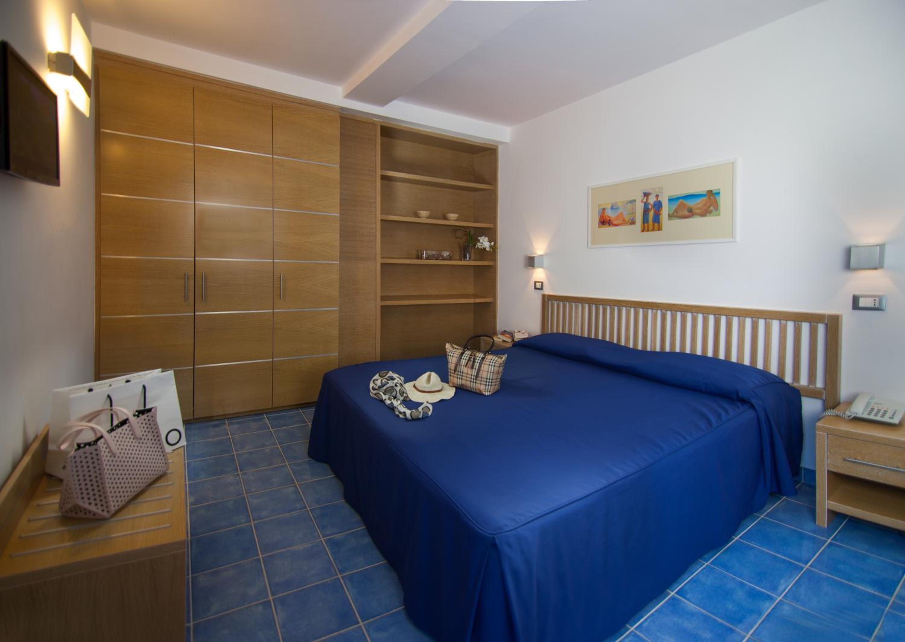 Luxury Double Room with Frontal Sea View
