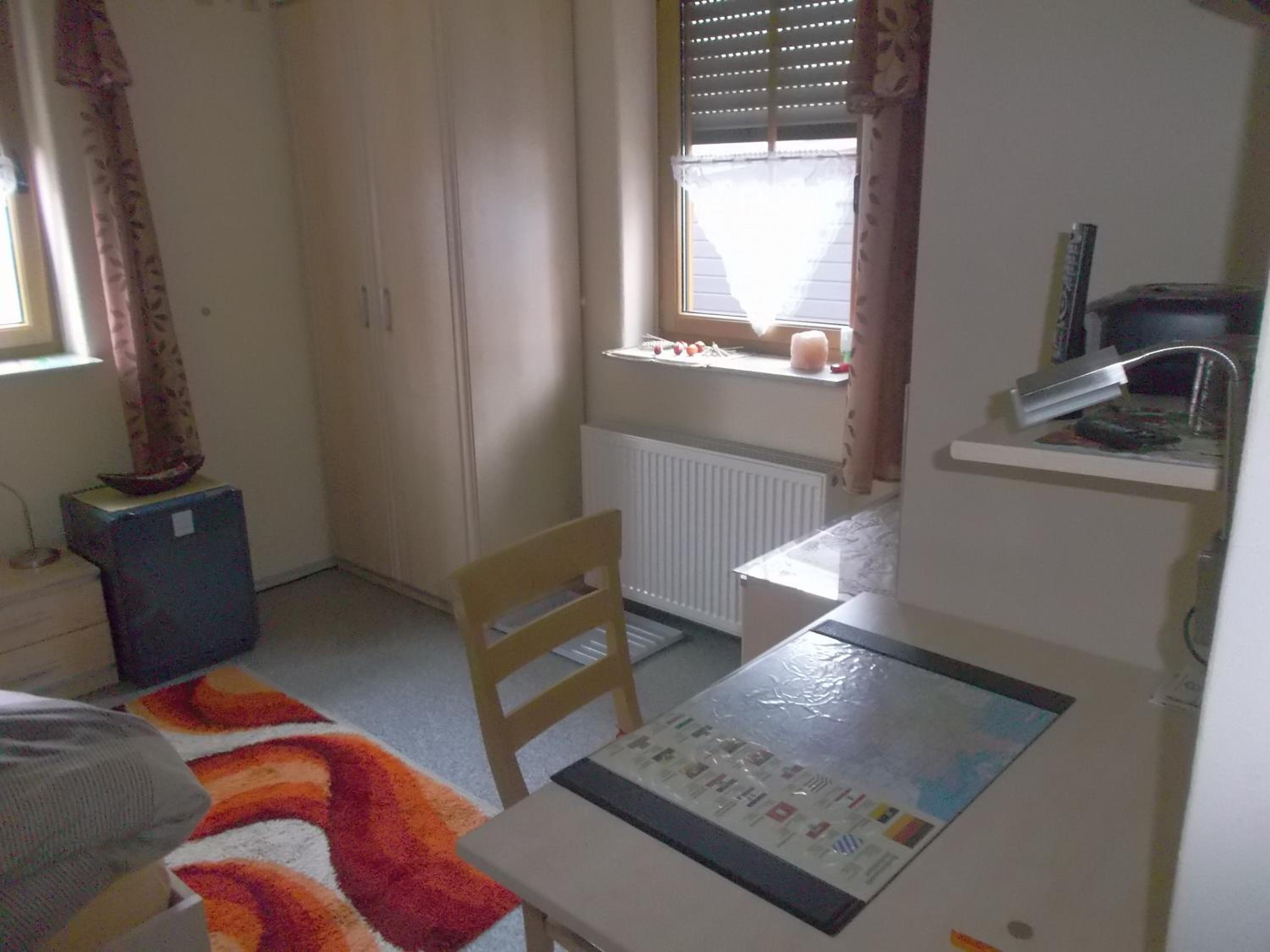 Single Room photo 2