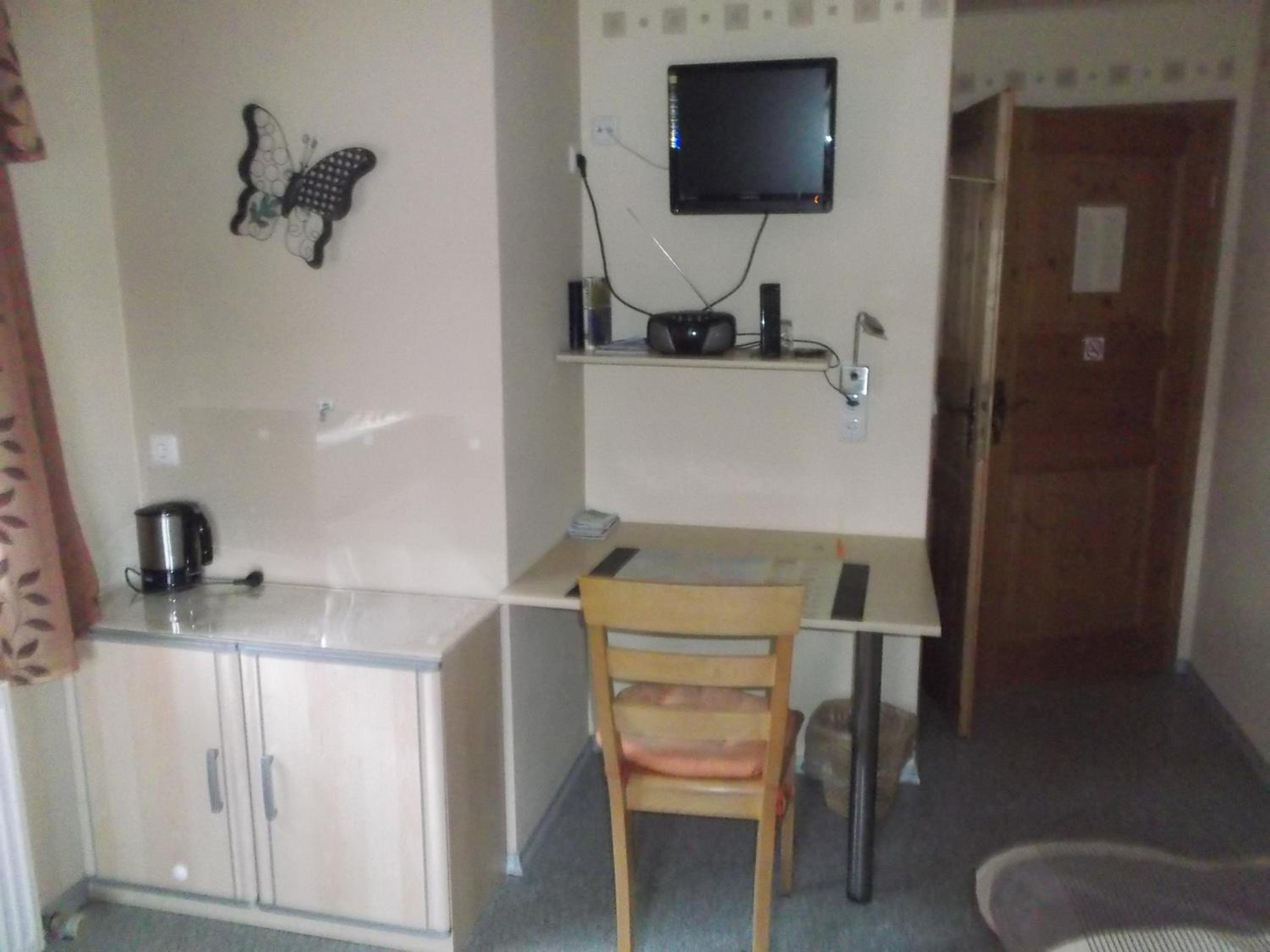 Single Room photo 3