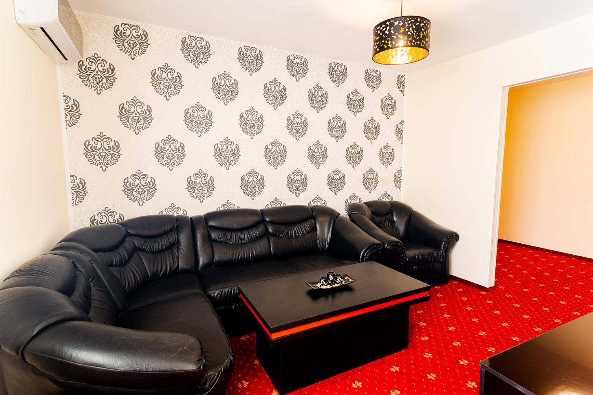 Deluxe Suite photo 2