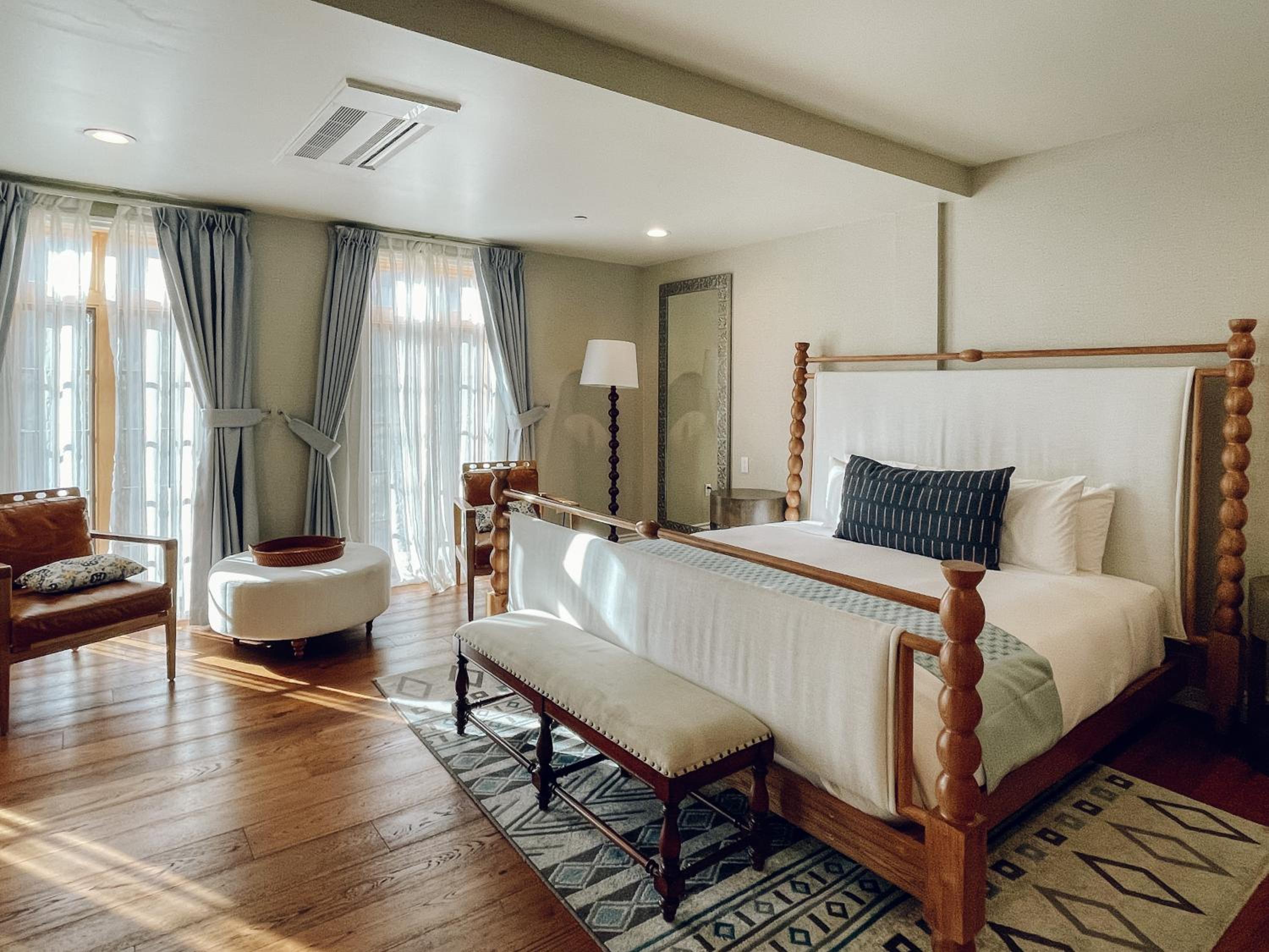 King Room with Mountain View - Photo 2
