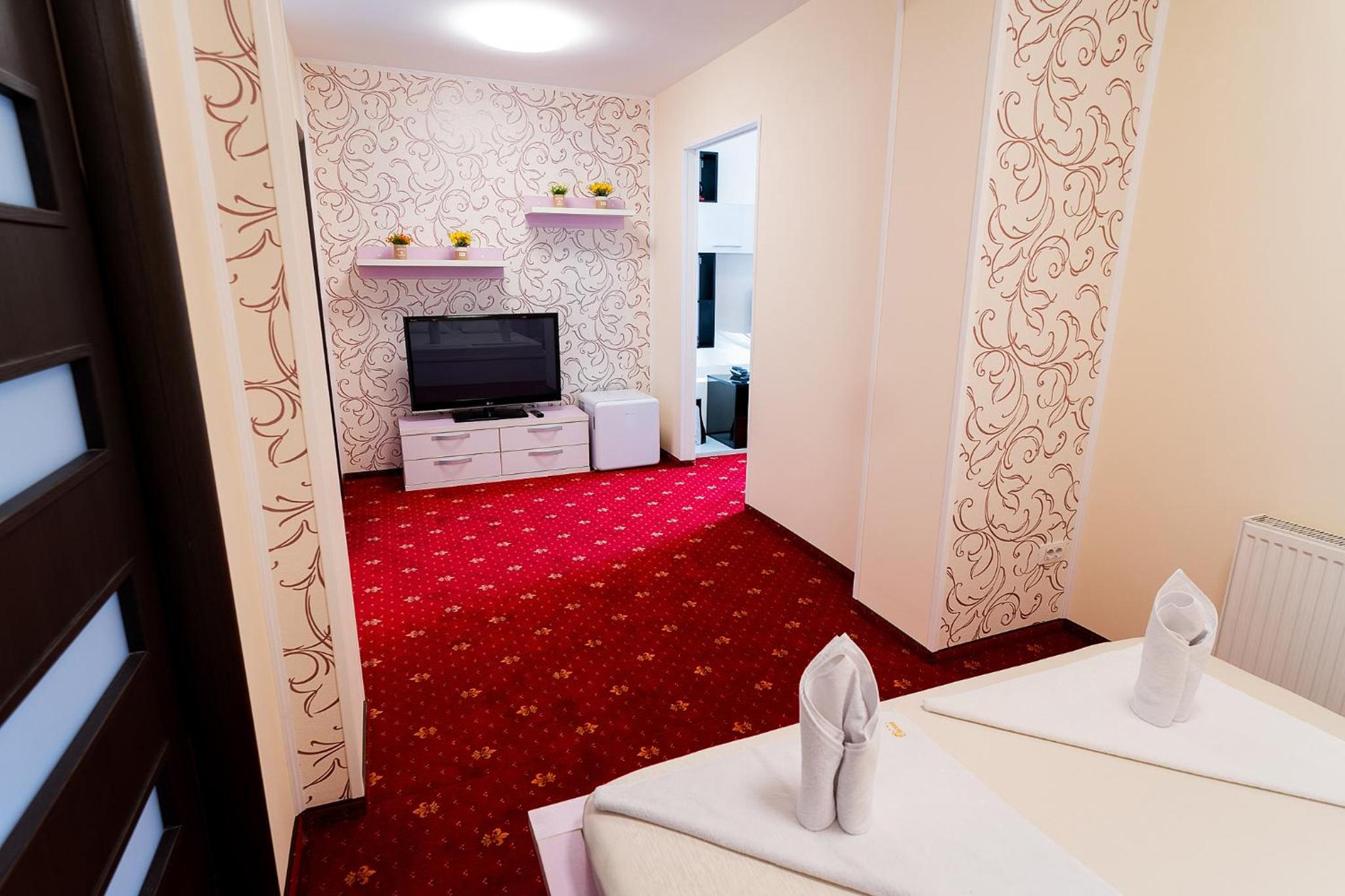 Deluxe Suite photo 3