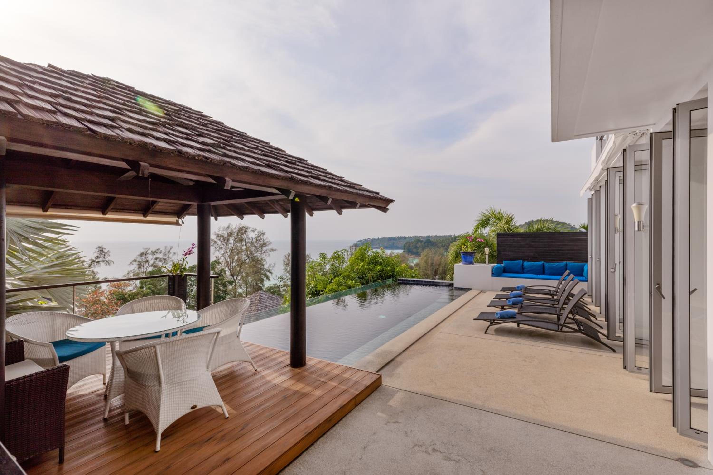 Five-Bedroom Seaview Villa with Private Pool photo 2