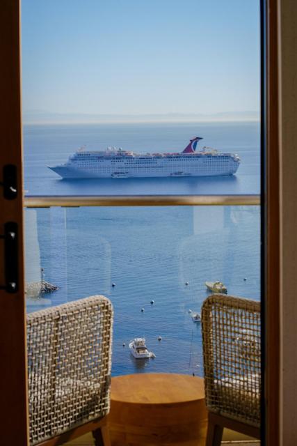 King Suite with Ocean View - Photo 8