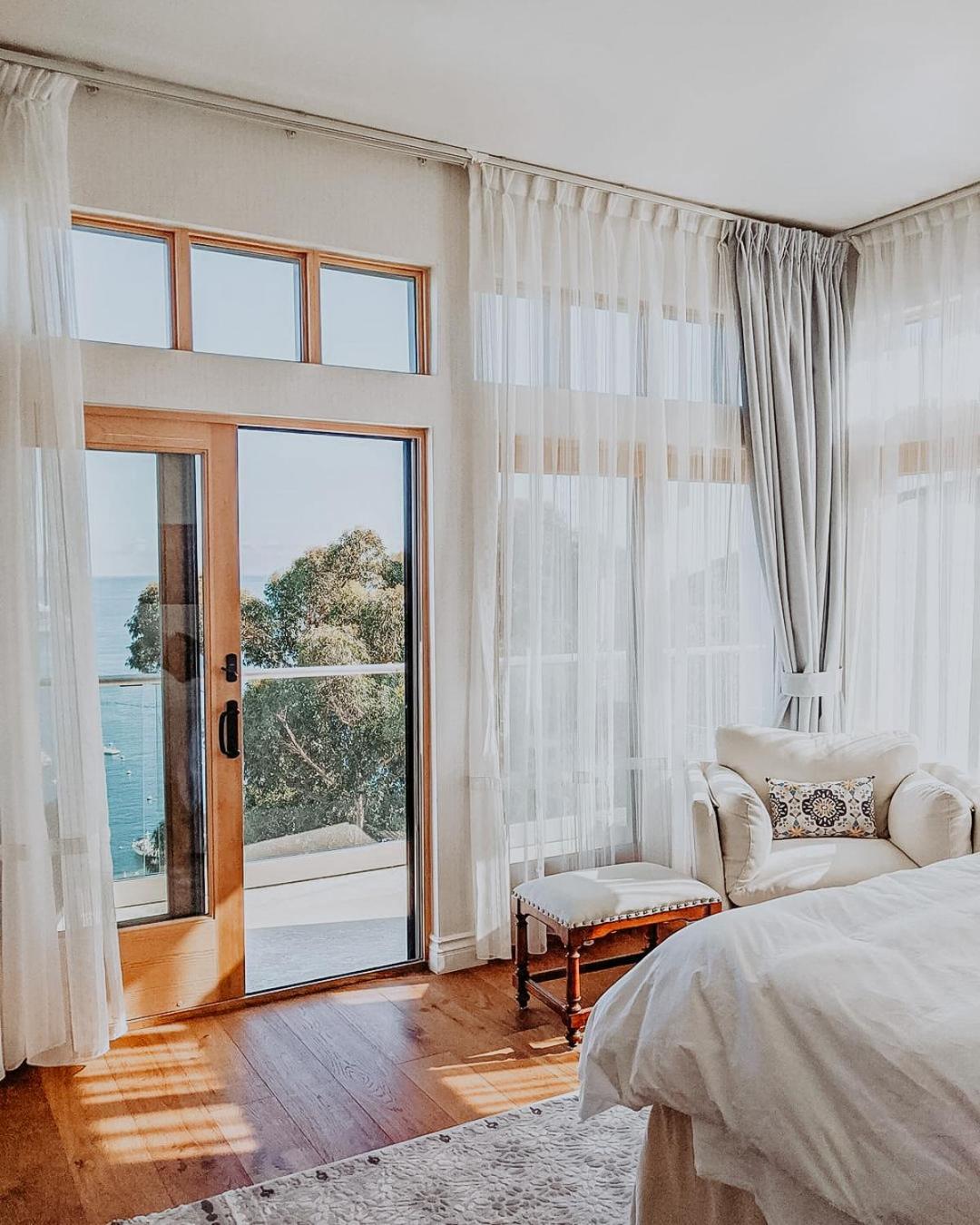 King Suite with Pool View - Photo 9