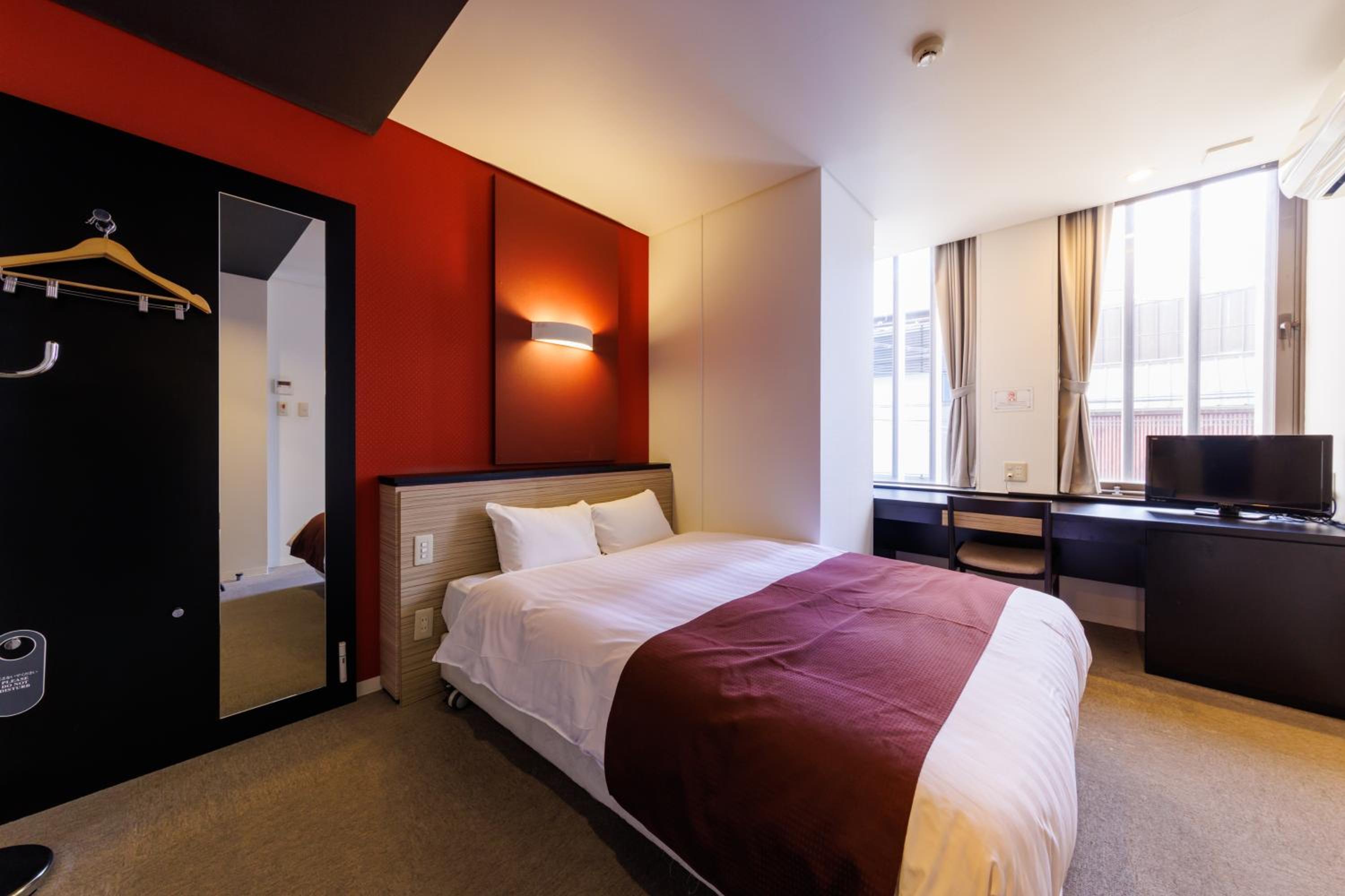 Double Room - Non-Smoking  - Photo 1