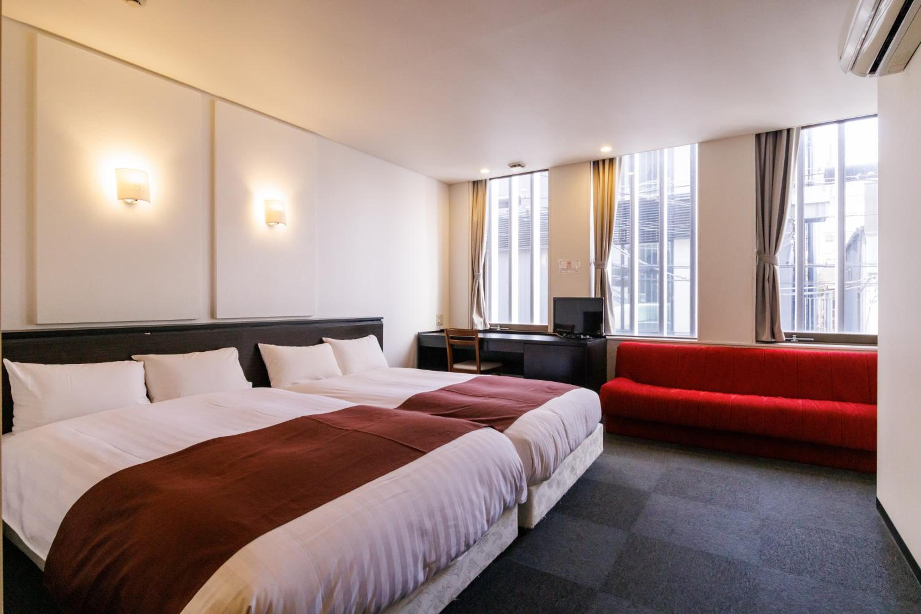 Economy Twin Room - Non-Smoking - Photo 1