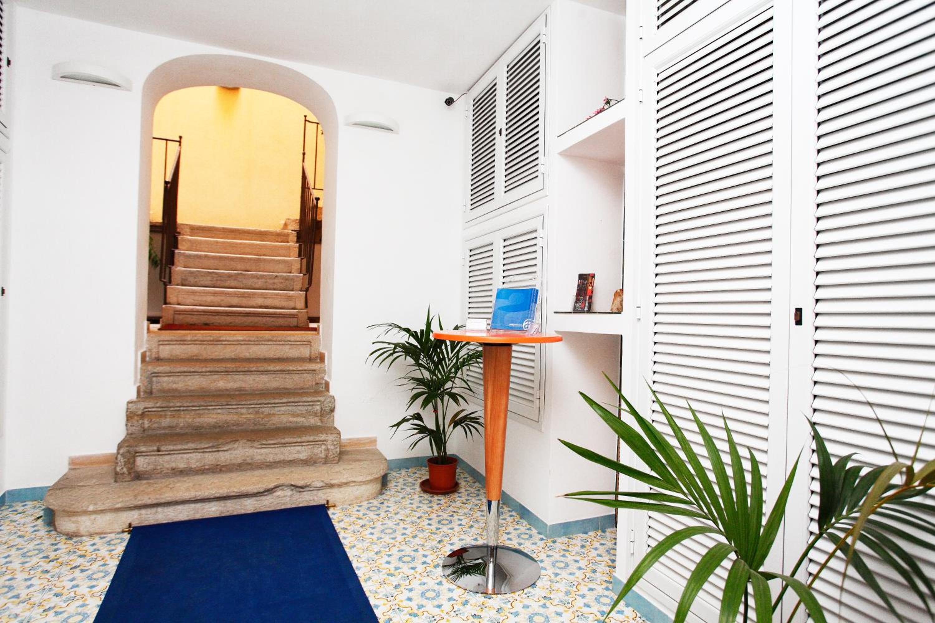One-Bedroom Family Apartment - Photo 5