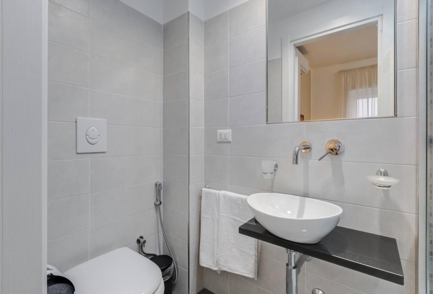 Double Room with Balcony photo 2