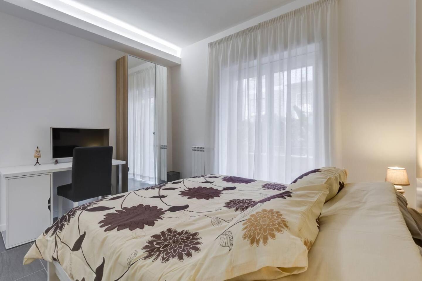 Double Room with Balcony photo 3