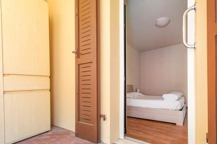 Apartment with Balcony - Photo 6