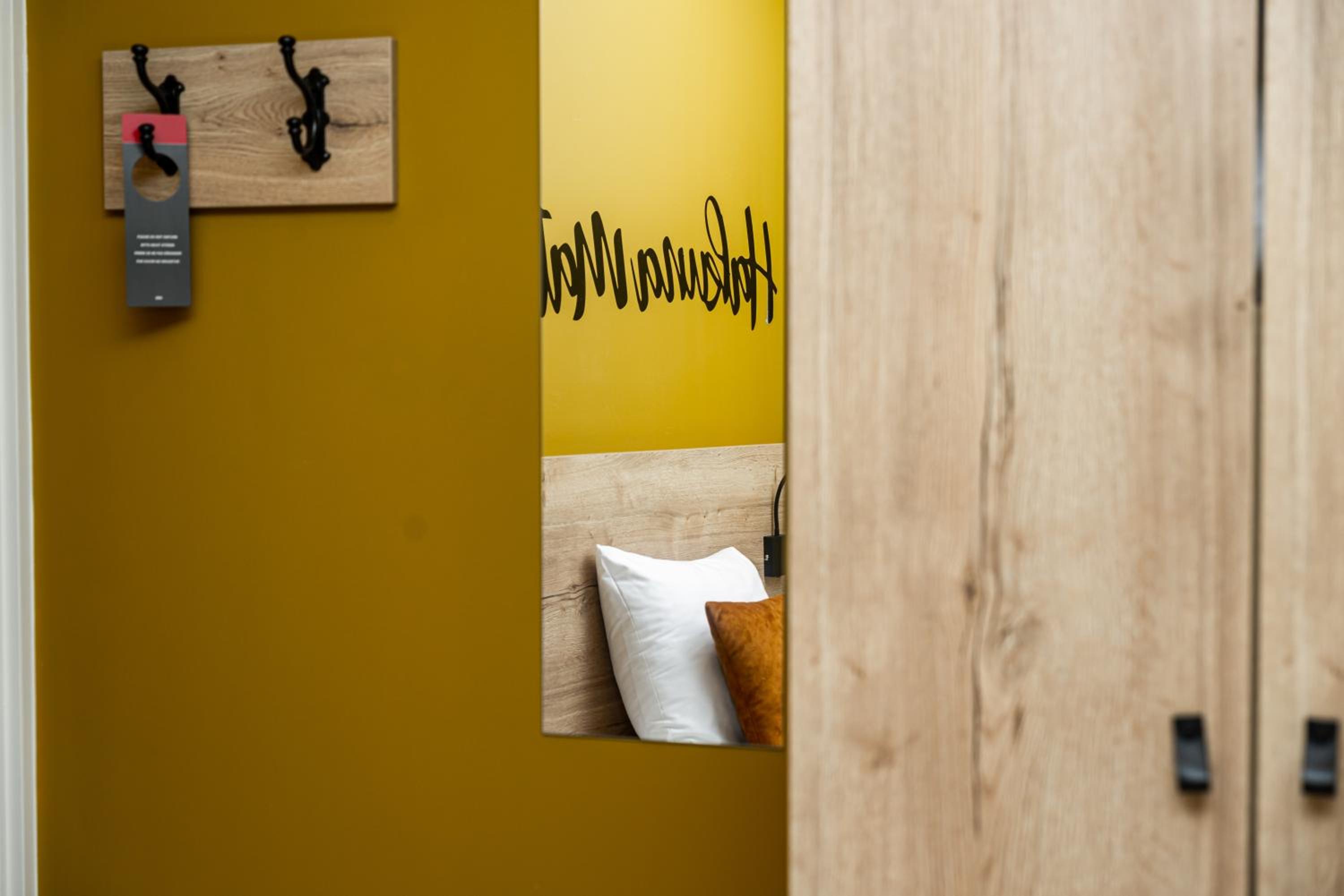 Budget Single Room photo 2