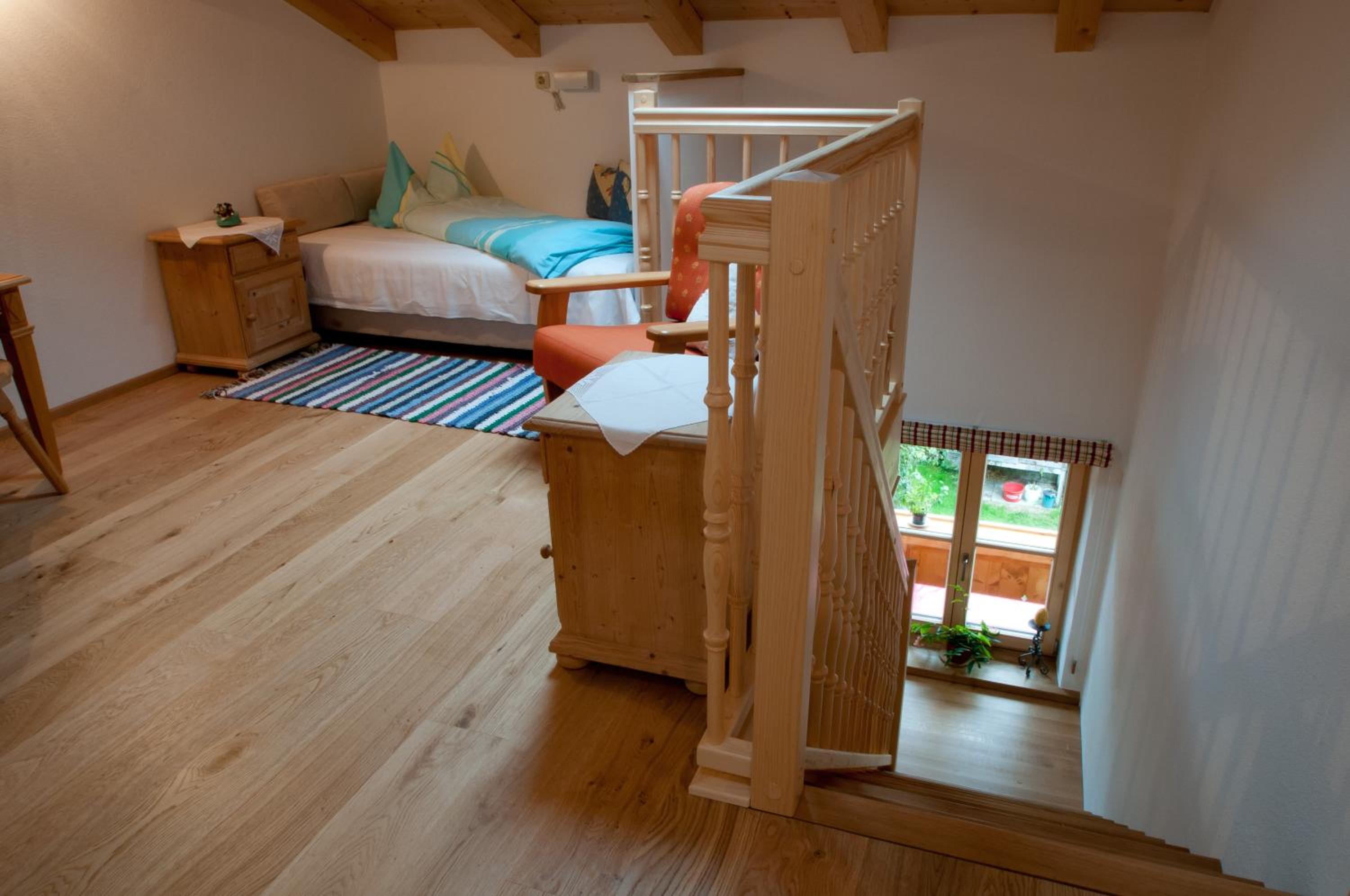 Apartment - Split Level photo 2