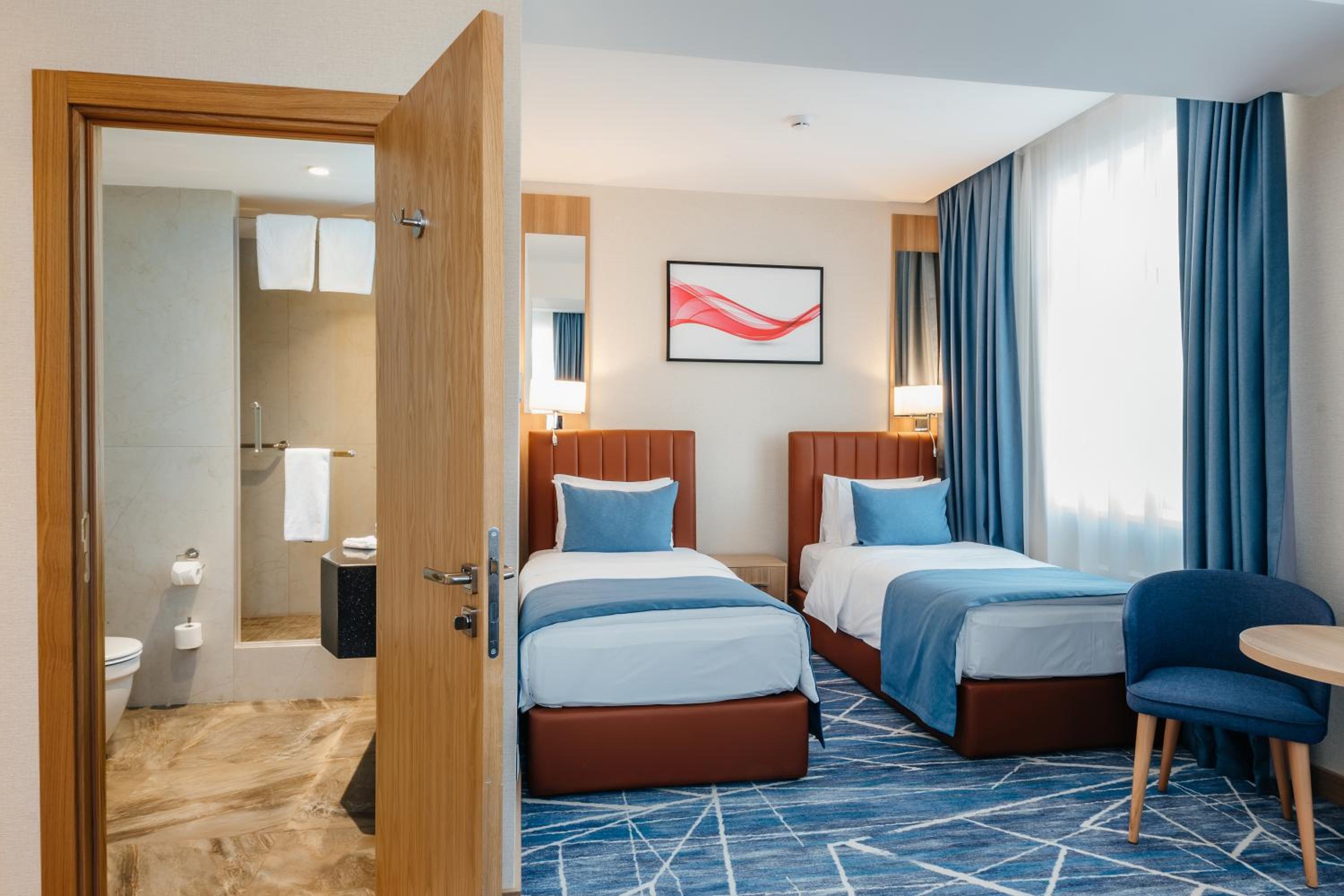 Standard Twin Room photo 2