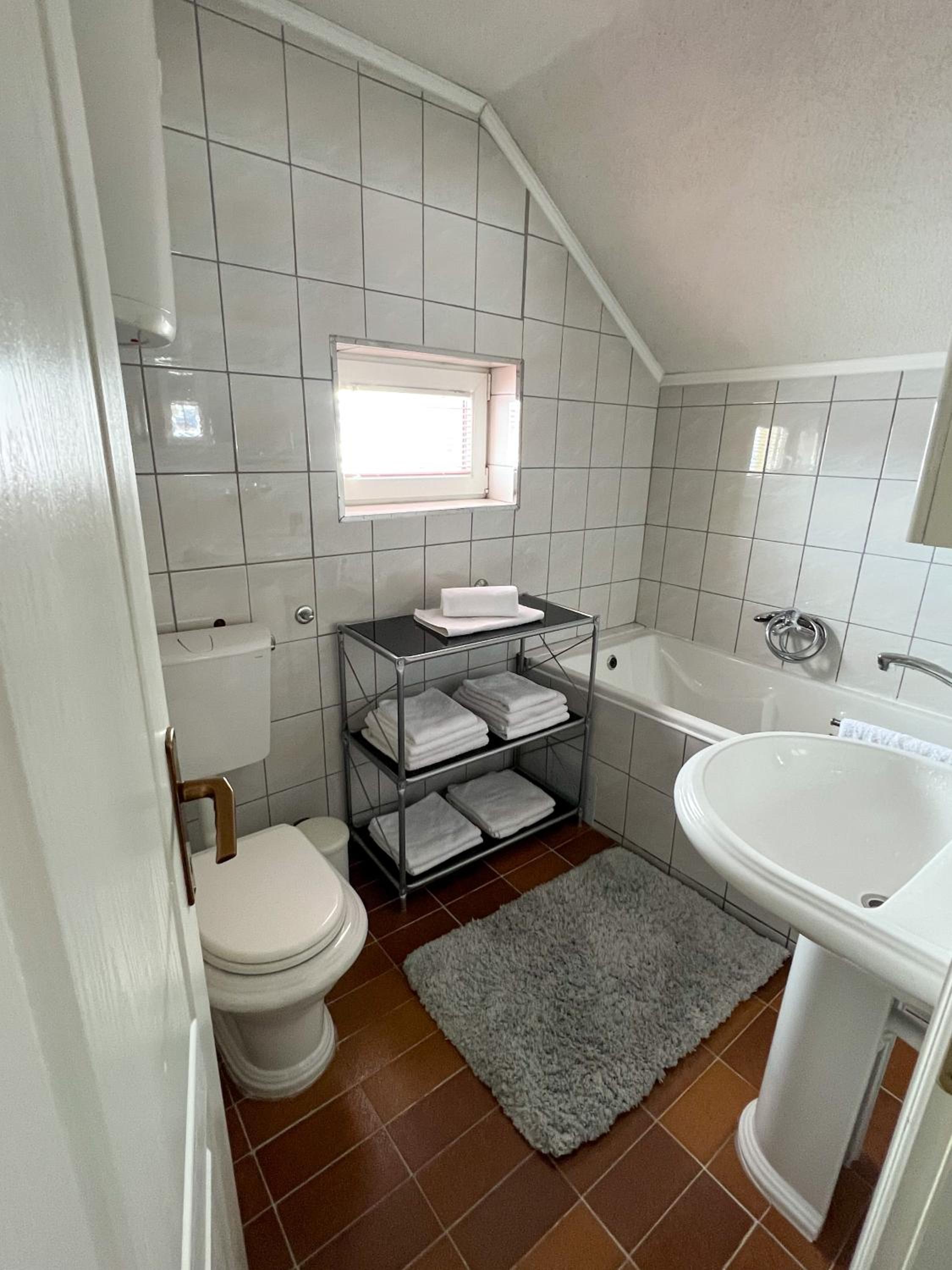Four-Bedroom Vacation Home photo 2